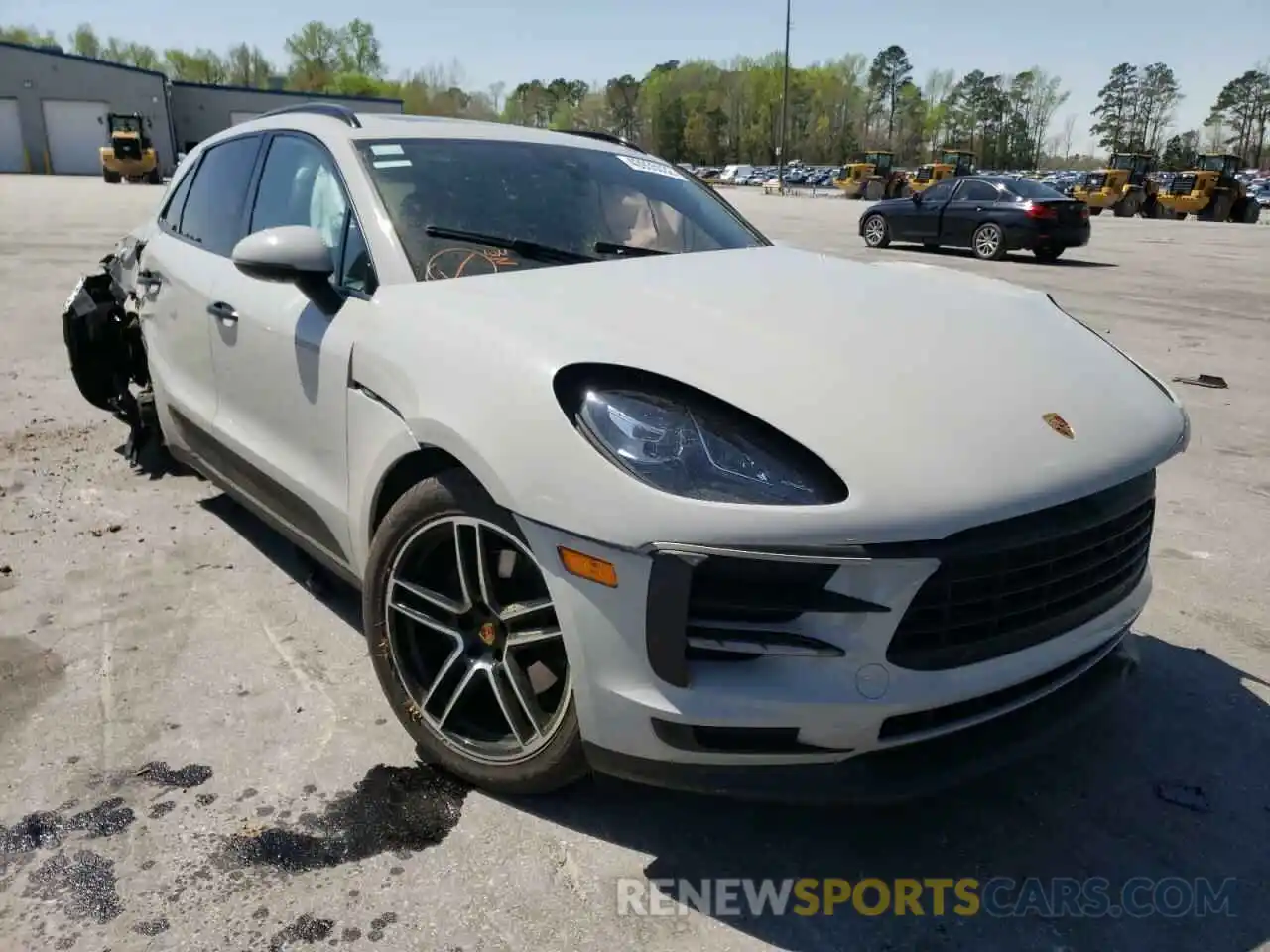 1 Photograph of a damaged car WP1AA2A51LLB11729 PORSCHE MACAN 2020