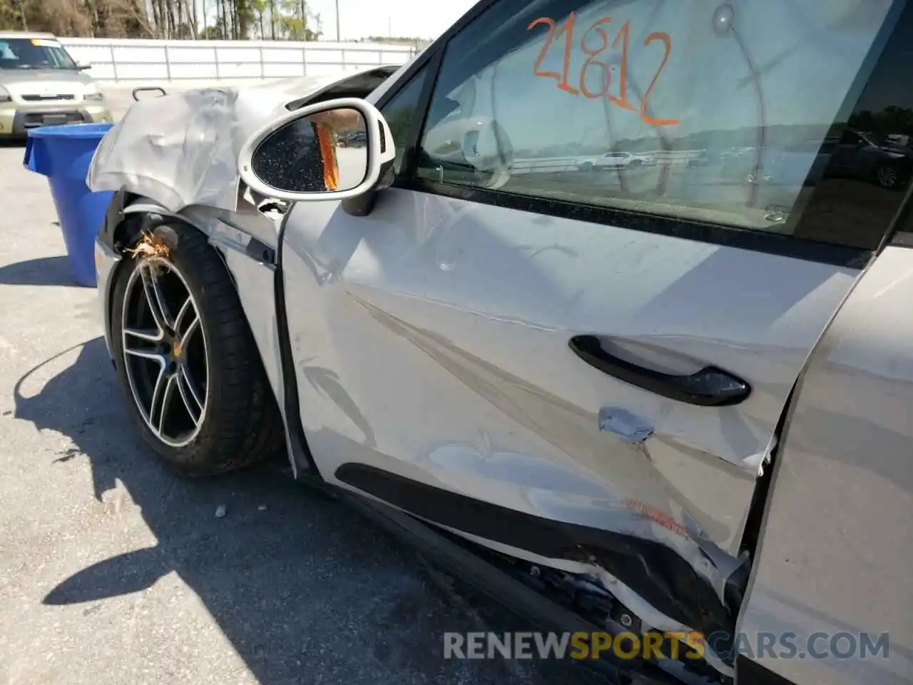 9 Photograph of a damaged car WP1AA2A51LLB11729 PORSCHE MACAN 2020