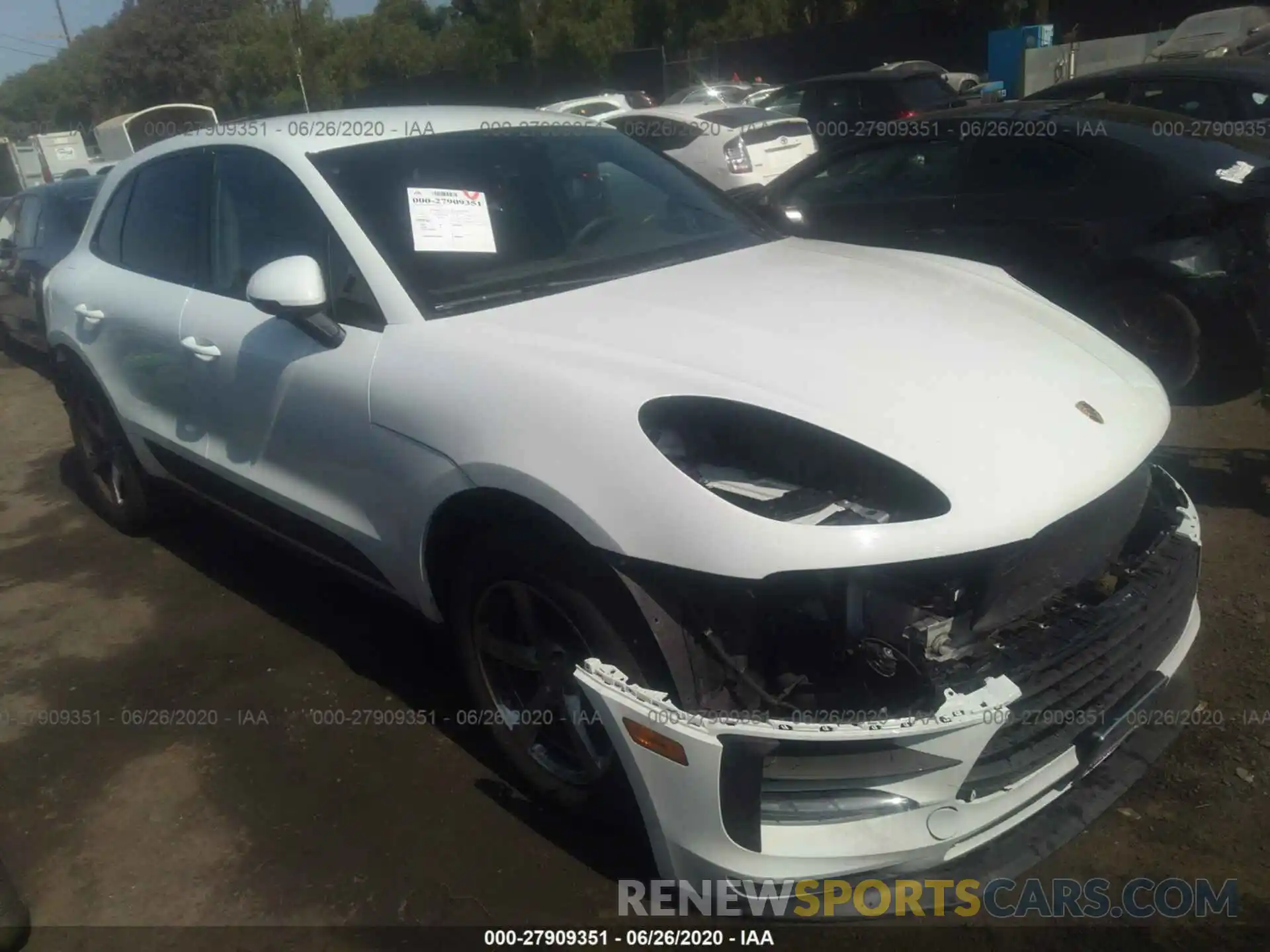 1 Photograph of a damaged car WP1AA2A52LLB03204 PORSCHE MACAN 2020