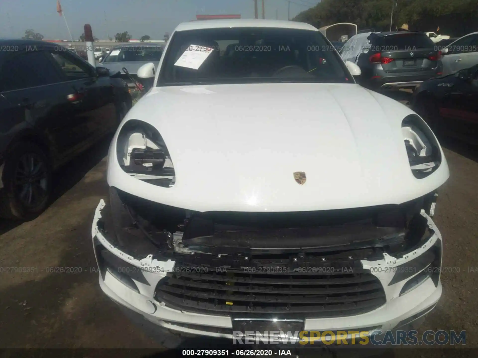 6 Photograph of a damaged car WP1AA2A52LLB03204 PORSCHE MACAN 2020