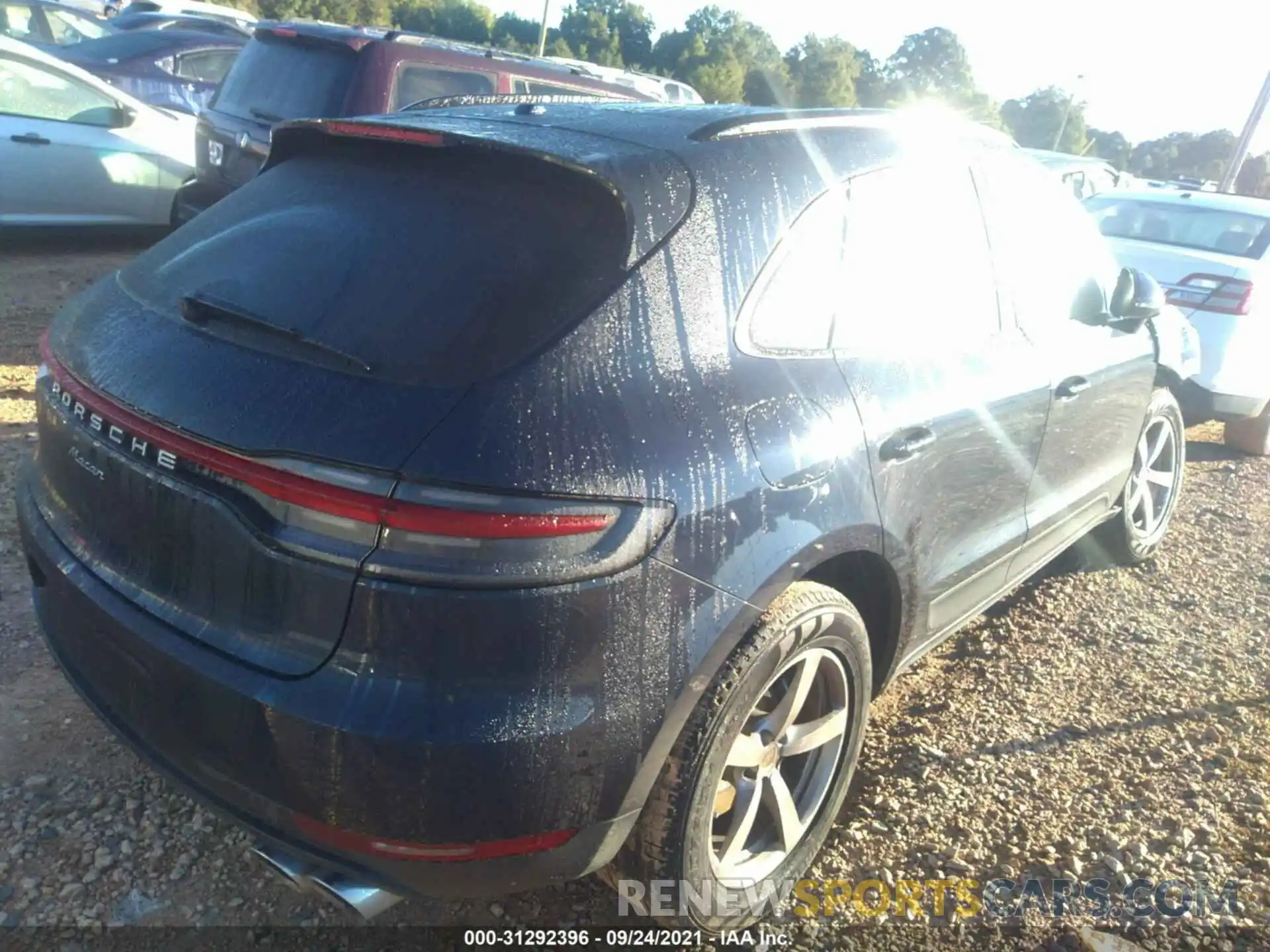 4 Photograph of a damaged car WP1AA2A52LLB06636 PORSCHE MACAN 2020