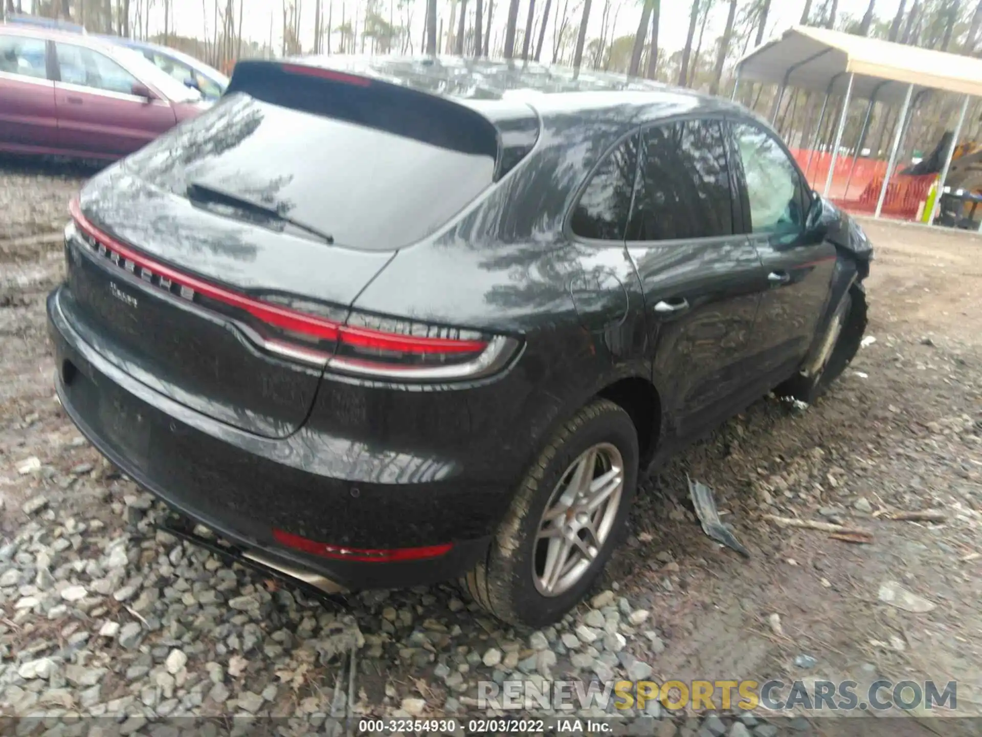 4 Photograph of a damaged car WP1AA2A52LLB09116 PORSCHE MACAN 2020