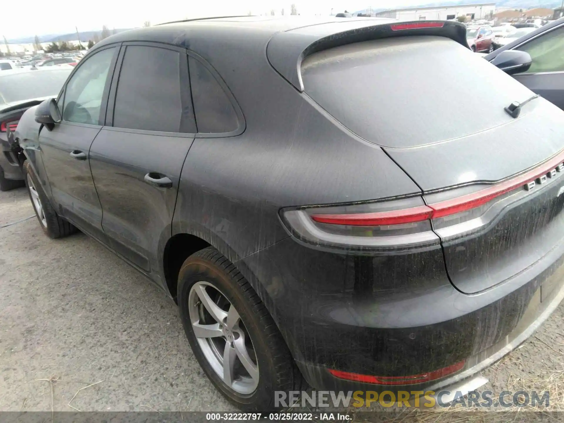 3 Photograph of a damaged car WP1AA2A52LLB13490 PORSCHE MACAN 2020