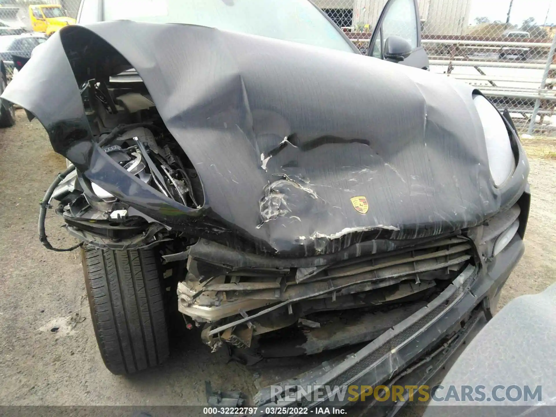 6 Photograph of a damaged car WP1AA2A52LLB13490 PORSCHE MACAN 2020