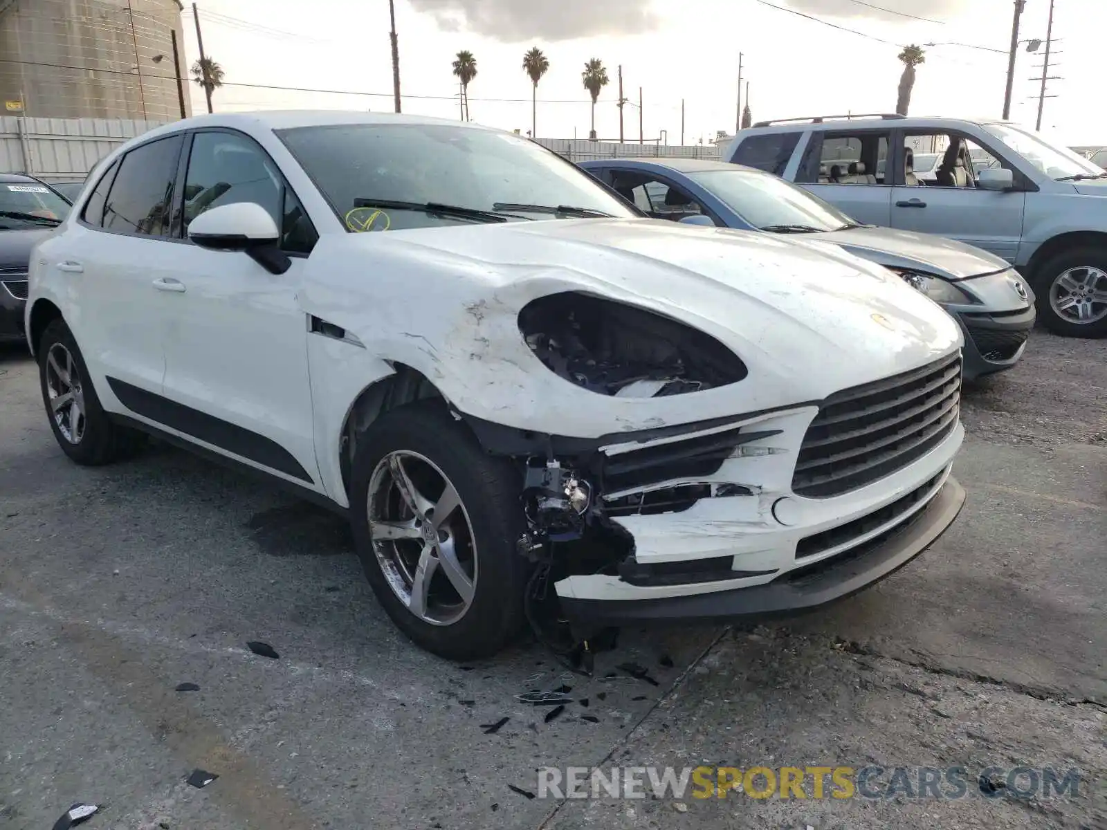 1 Photograph of a damaged car WP1AA2A53LLB00649 PORSCHE MACAN 2020