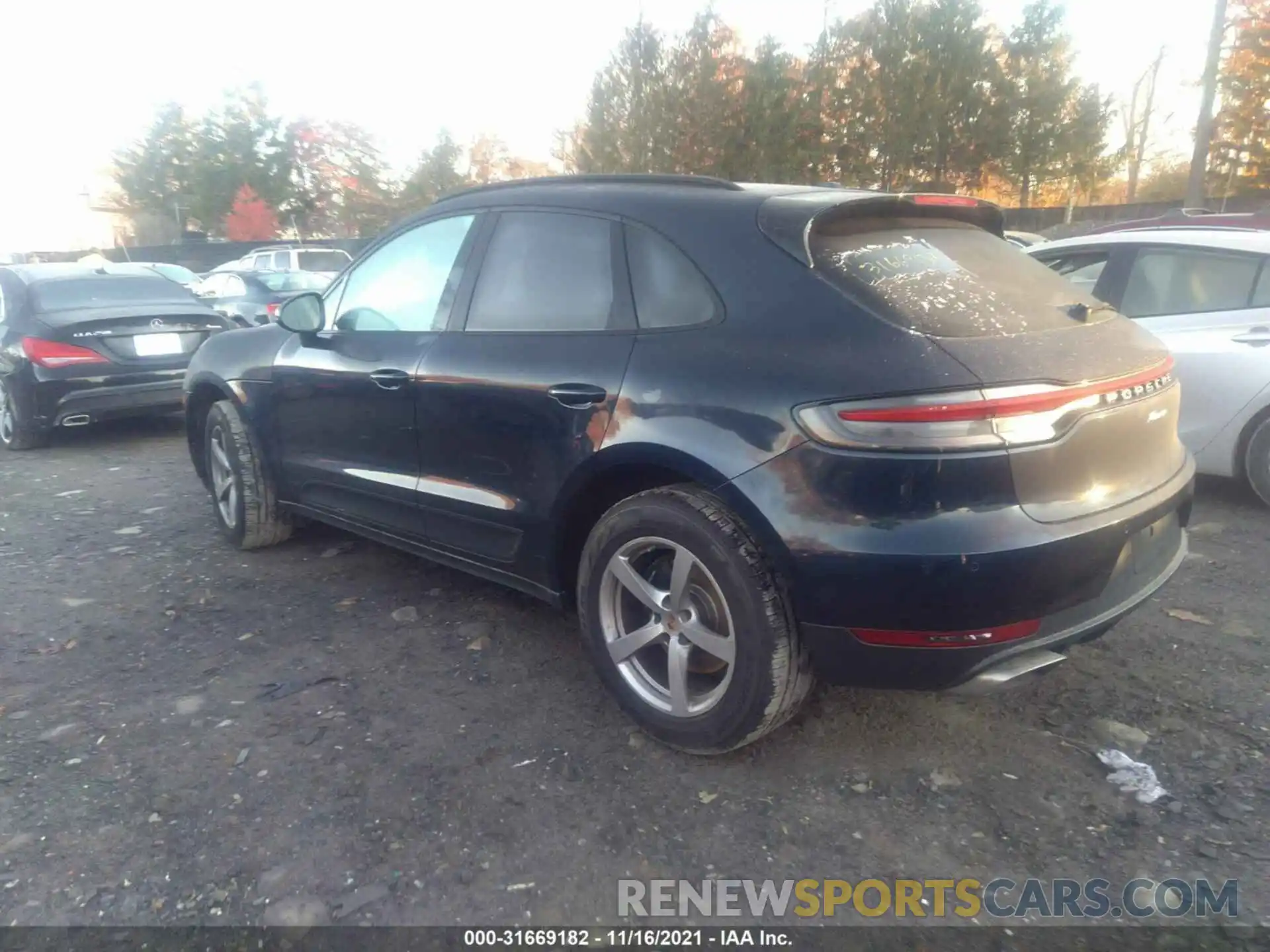 3 Photograph of a damaged car WP1AA2A53LLB08993 PORSCHE MACAN 2020