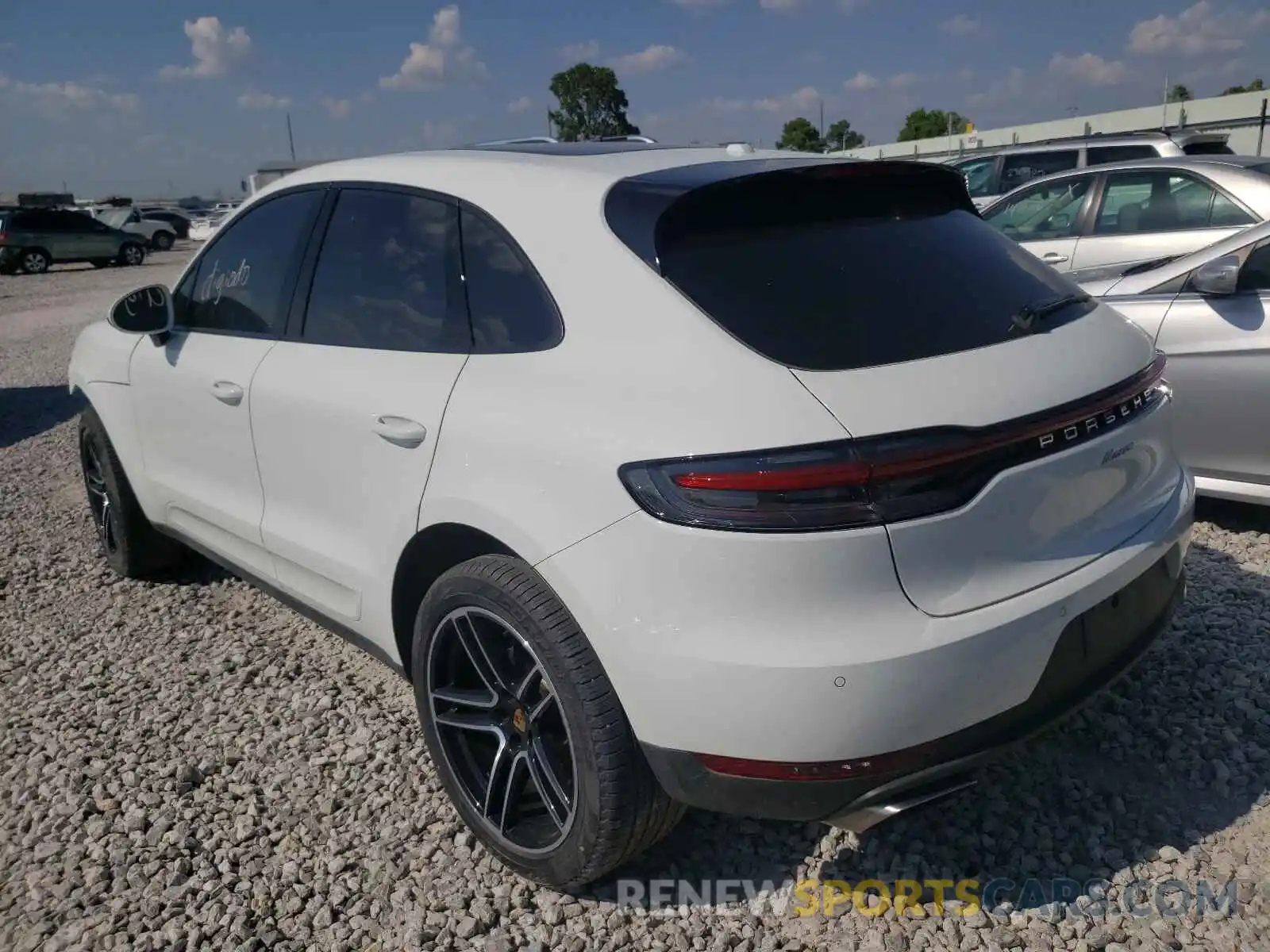 3 Фотография поврежденного автомобиля WP1AA2A54LLB09344 PORSCHE MACAN 2020