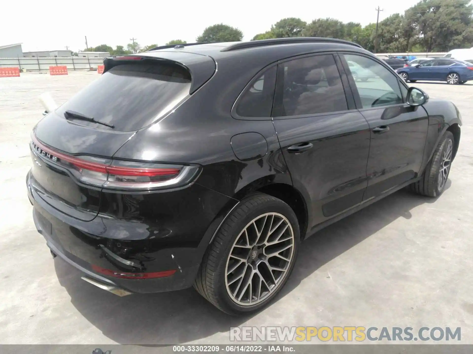 4 Фотография поврежденного автомобиля WP1AA2A54LLB09747 PORSCHE MACAN 2020