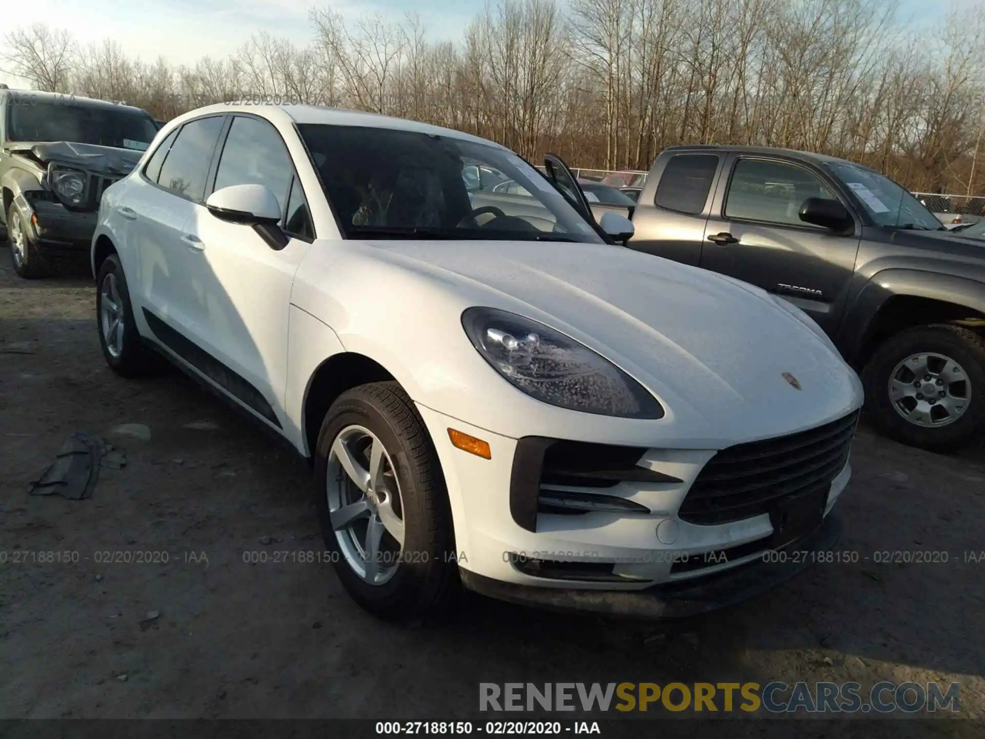 1 Photograph of a damaged car WP1AA2A55LLB01141 PORSCHE MACAN 2020