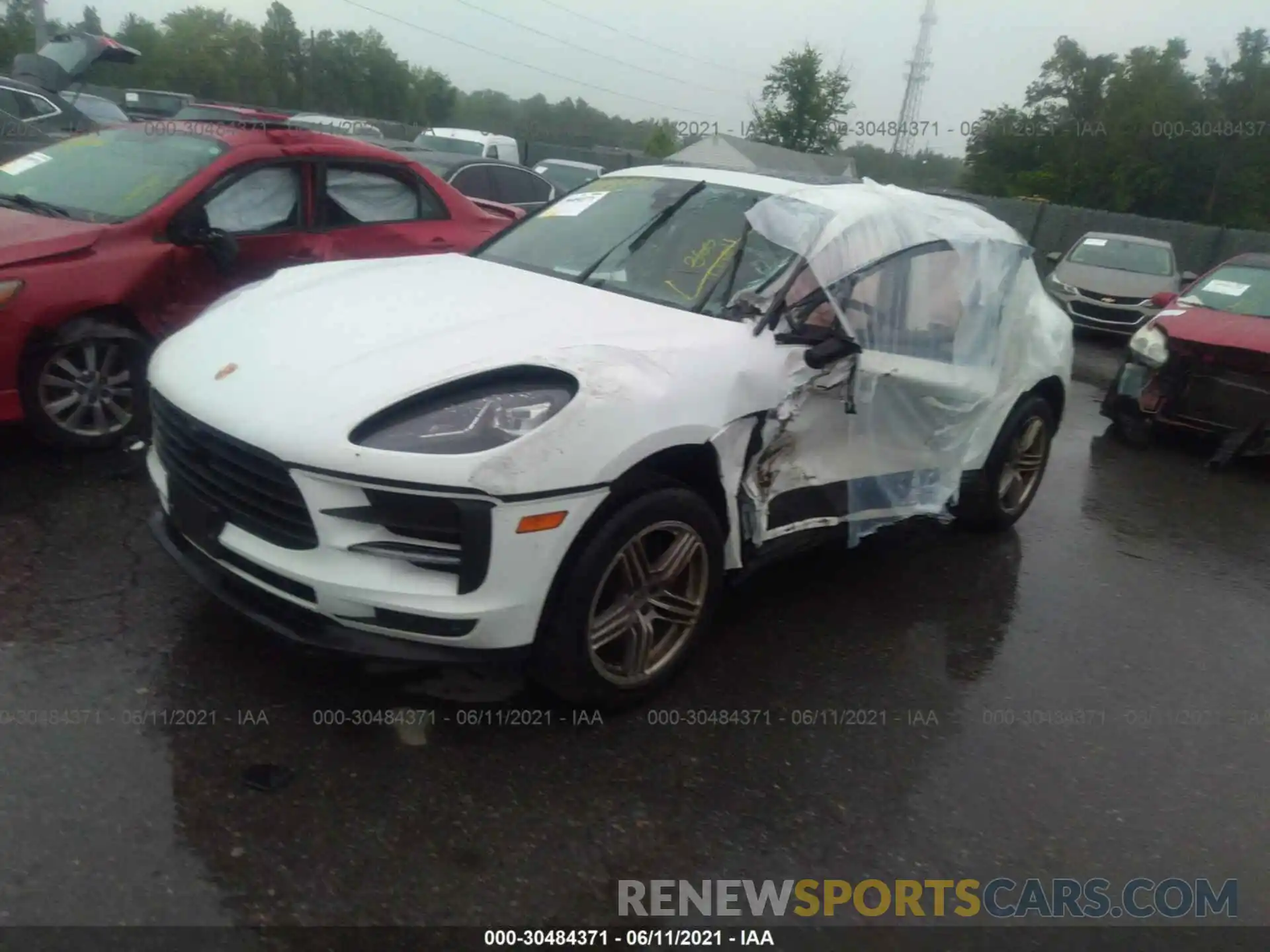 2 Фотография поврежденного автомобиля WP1AA2A55LLB01172 PORSCHE MACAN 2020