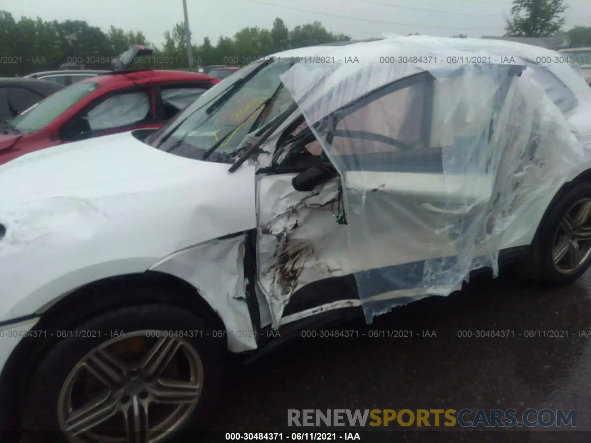 6 Photograph of a damaged car WP1AA2A55LLB01172 PORSCHE MACAN 2020