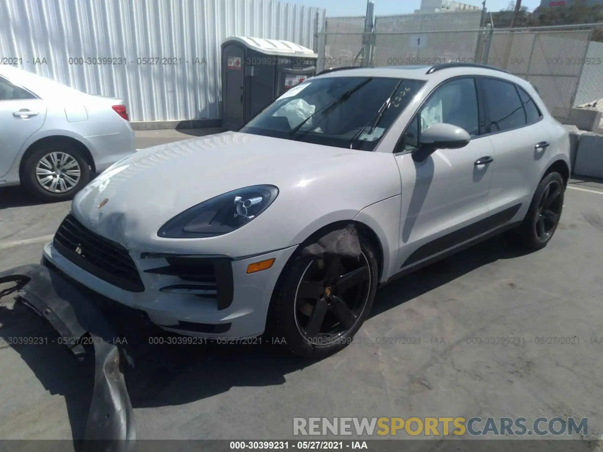 2 Фотография поврежденного автомобиля WP1AA2A55LLB05075 PORSCHE MACAN 2020