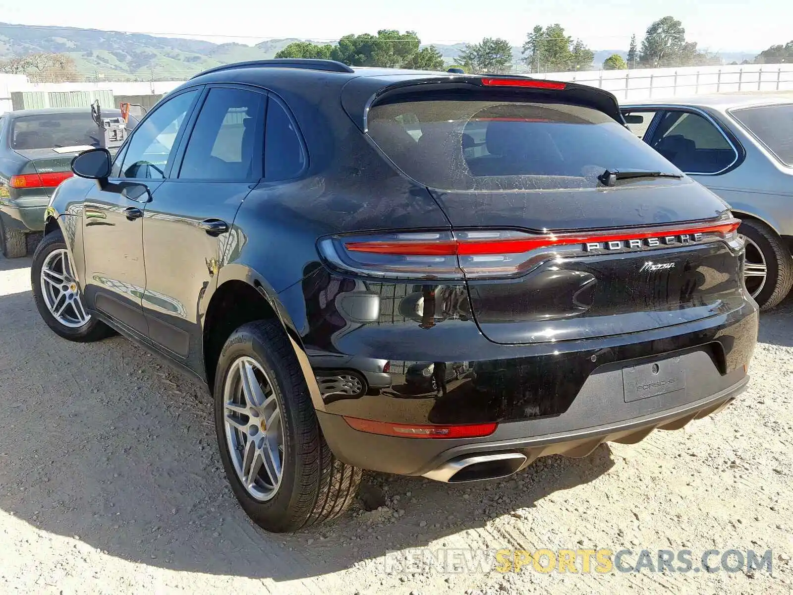 3 Photograph of a damaged car WP1AA2A55LLB05156 PORSCHE MACAN 2020