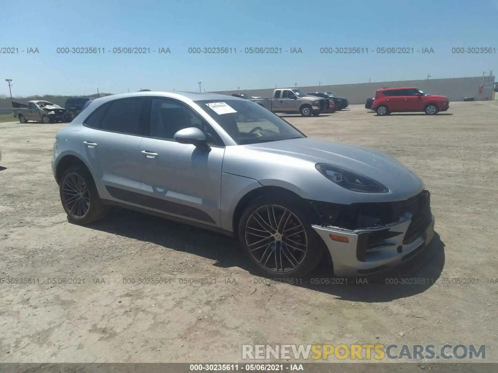 1 Photograph of a damaged car WP1AA2A55LLB11877 PORSCHE MACAN 2020