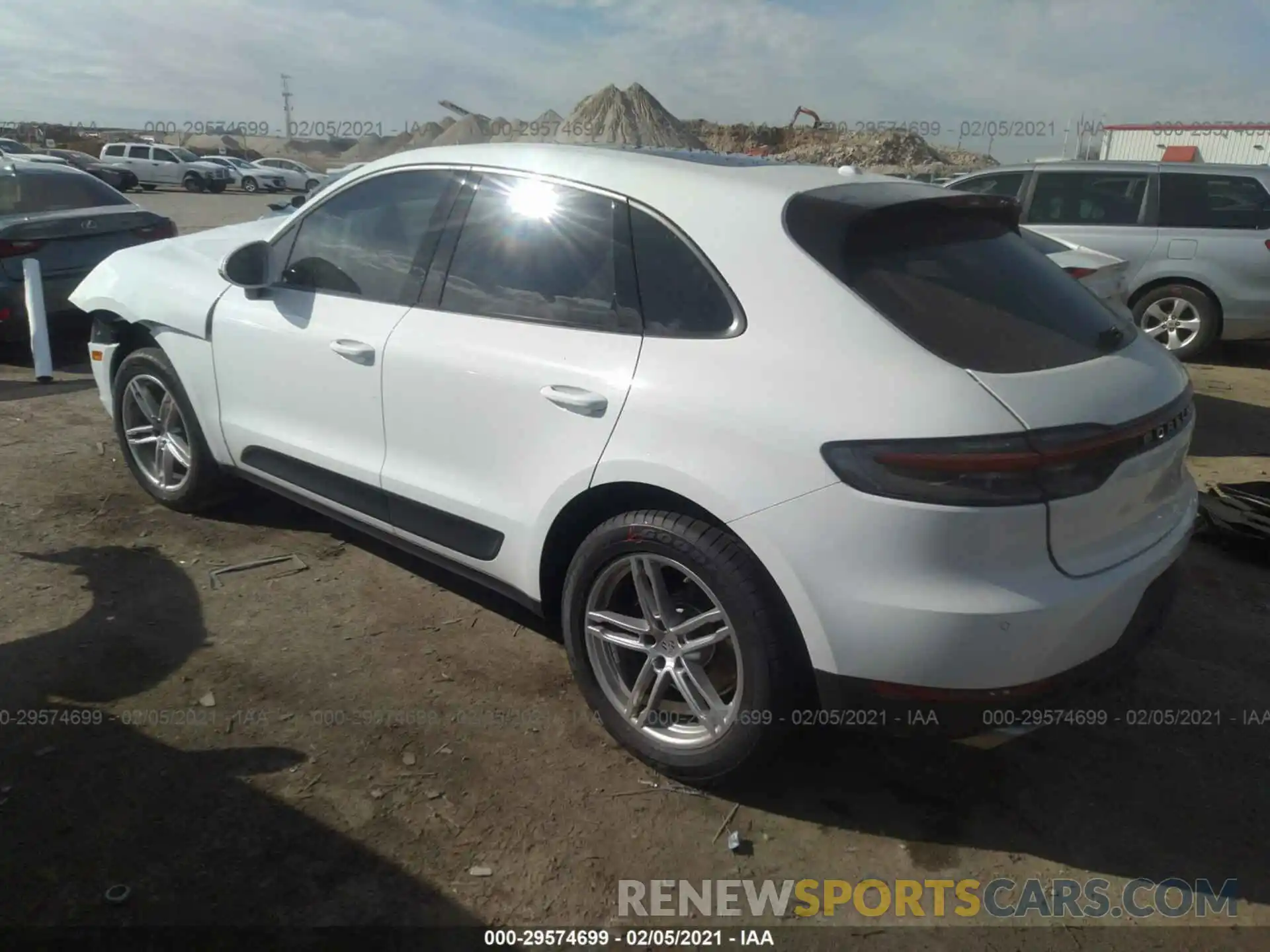 3 Фотография поврежденного автомобиля WP1AA2A55LLB13242 PORSCHE MACAN 2020