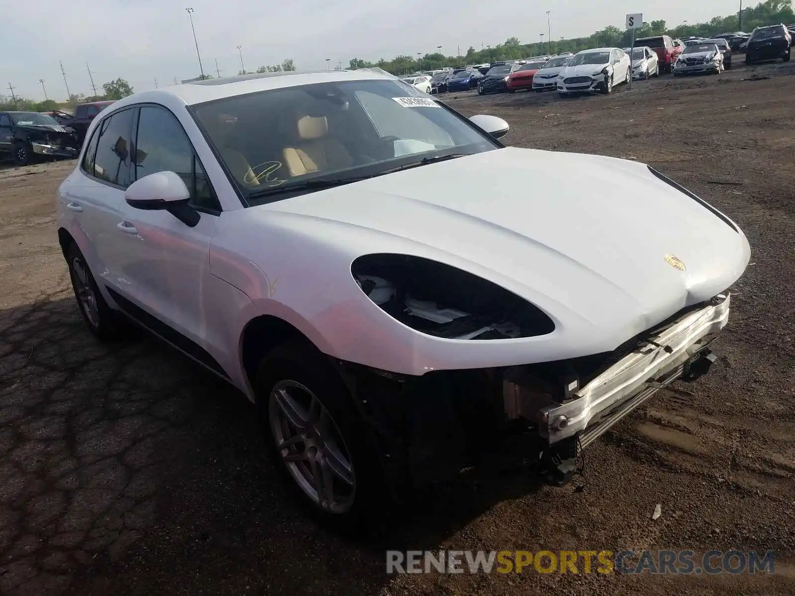 1 Photograph of a damaged car WP1AA2A56LLB01049 PORSCHE MACAN 2020