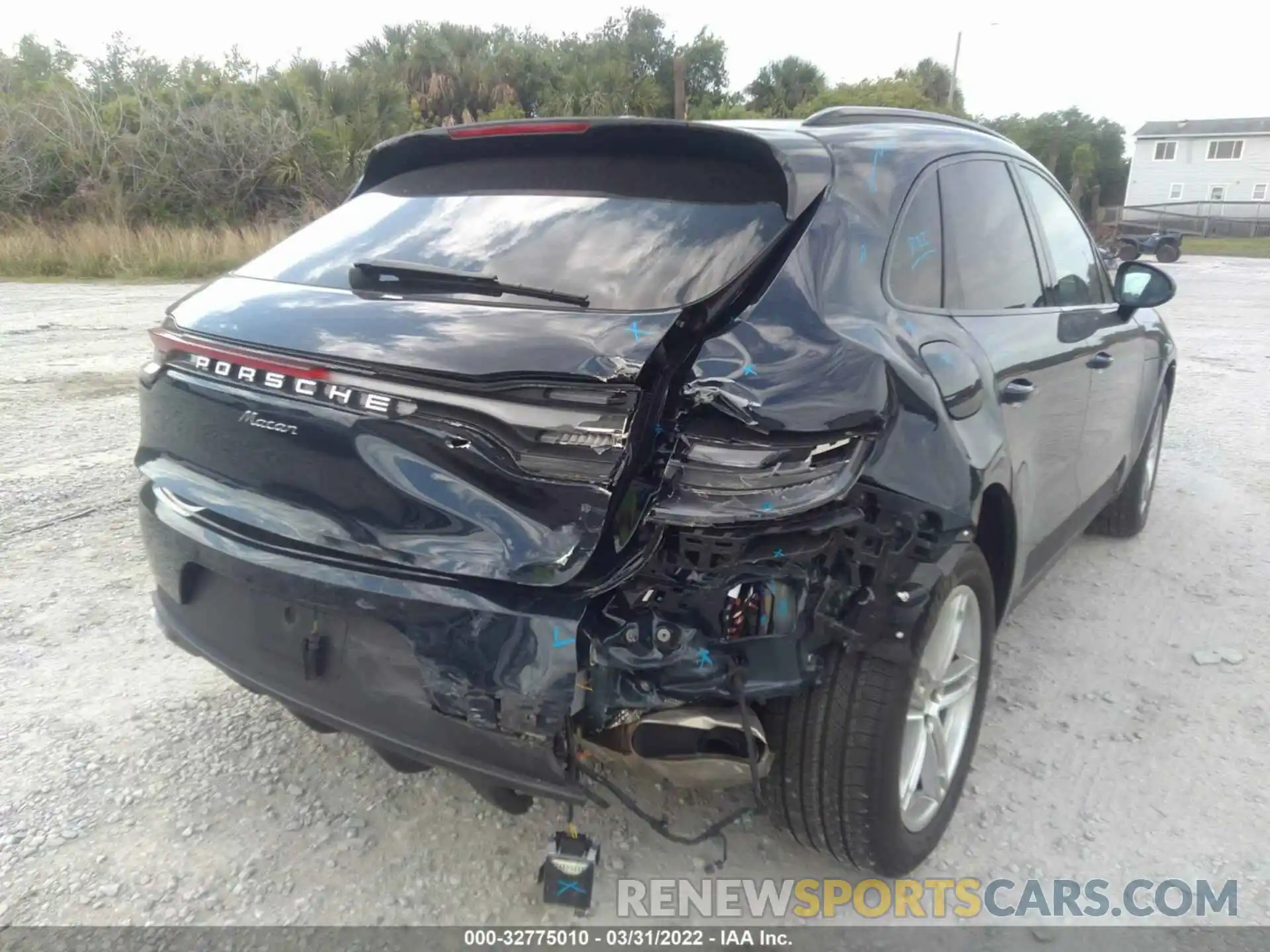 6 Photograph of a damaged car WP1AA2A56LLB11418 PORSCHE MACAN 2020