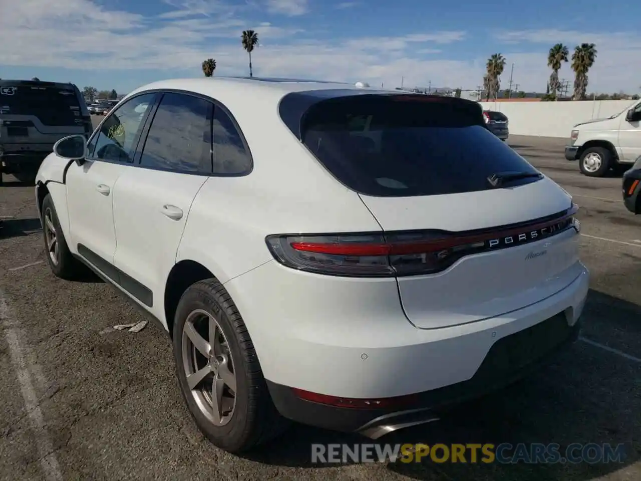 3 Photograph of a damaged car WP1AA2A56LLB13136 PORSCHE MACAN 2020