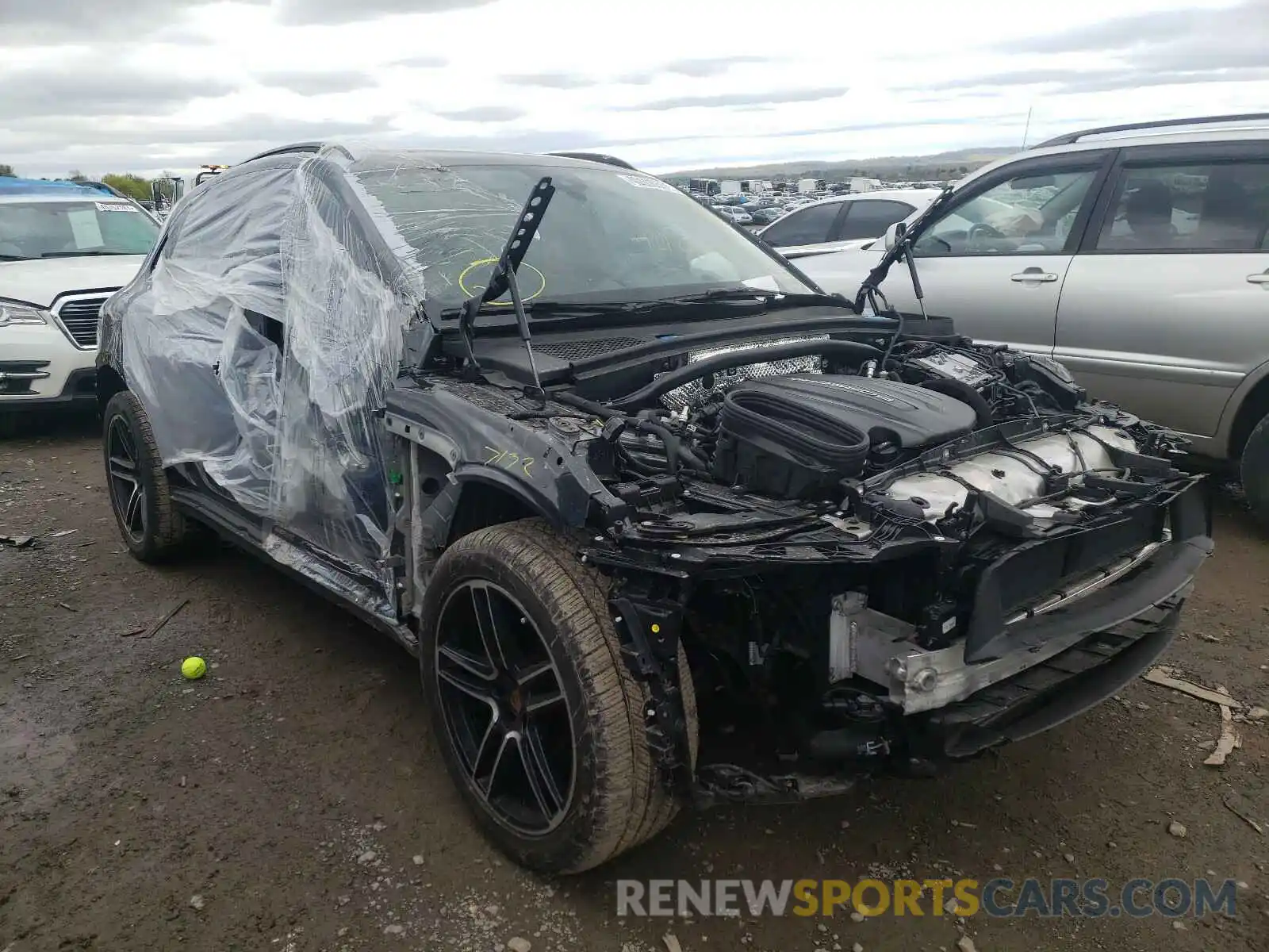 1 Photograph of a damaged car WP1AA2A56LLB15128 PORSCHE MACAN 2020