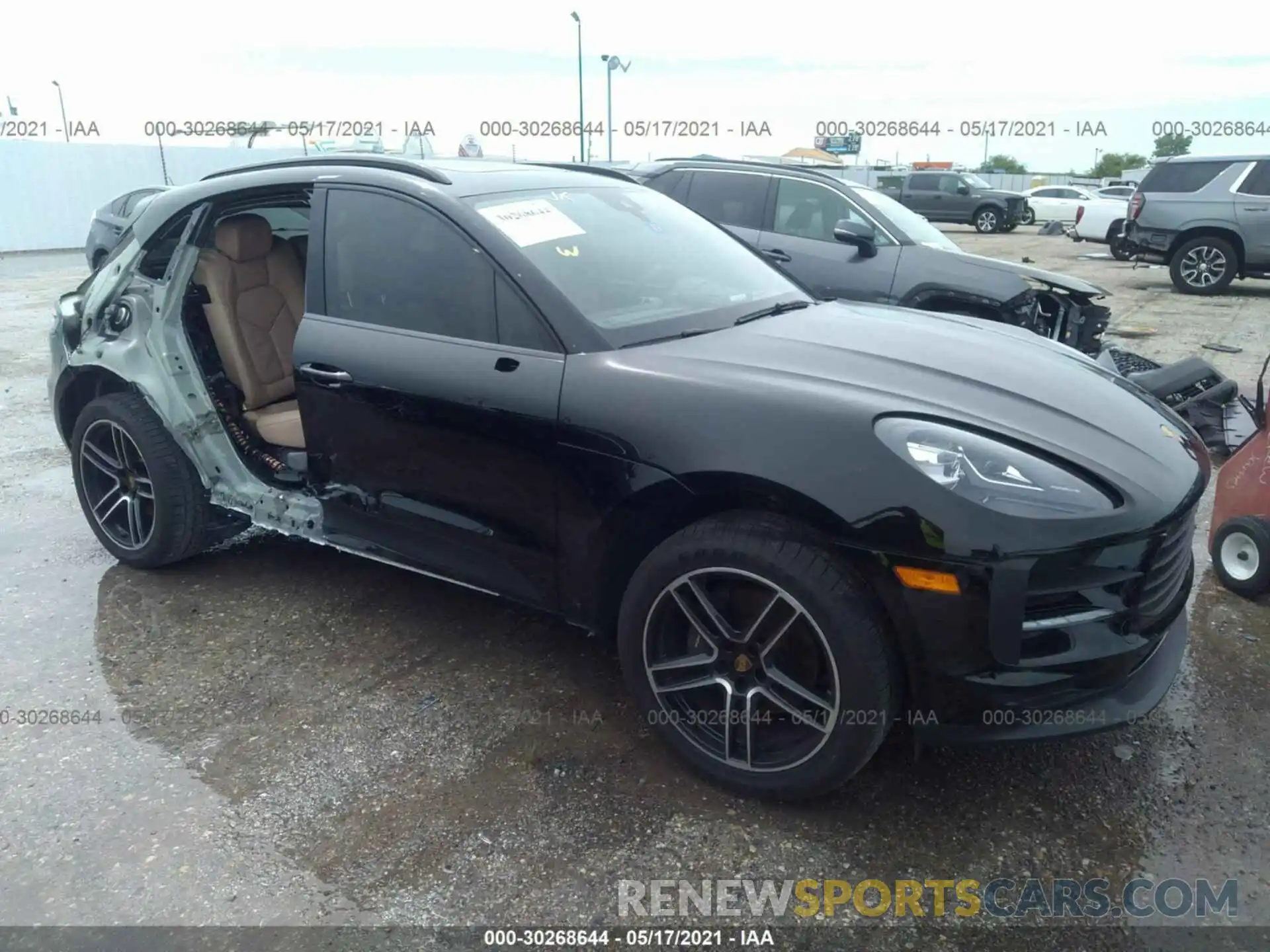 1 Photograph of a damaged car WP1AA2A57LLB07765 PORSCHE MACAN 2020