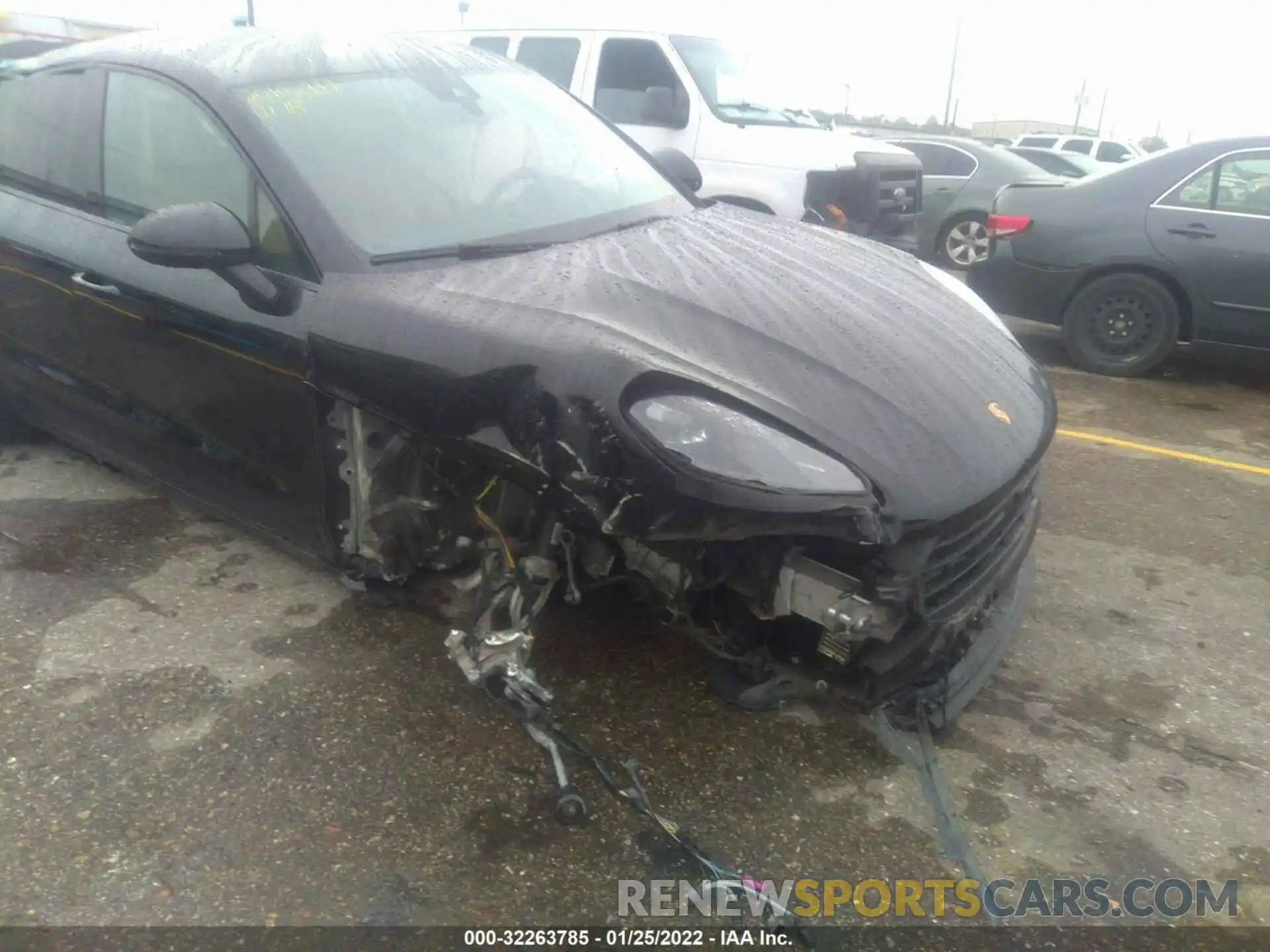 6 Photograph of a damaged car WP1AA2A57LLB09564 PORSCHE MACAN 2020