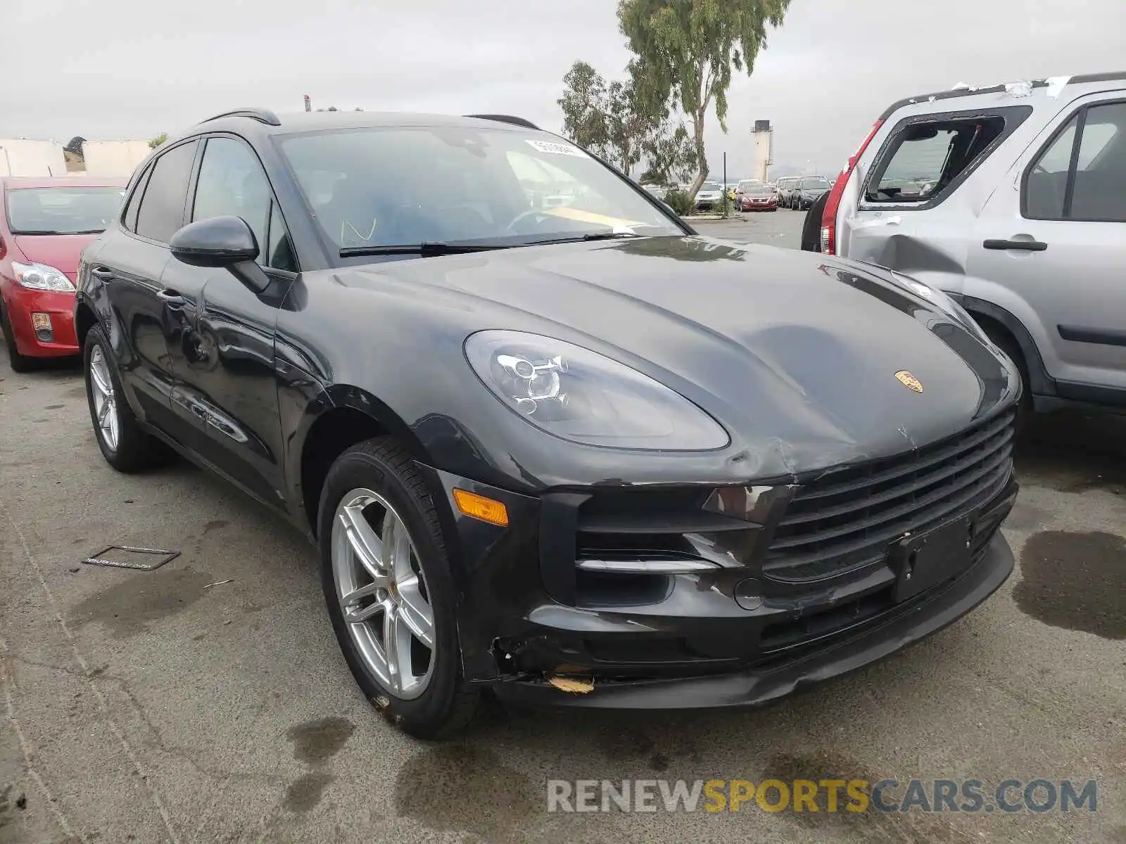 1 Photograph of a damaged car WP1AA2A57LLB10777 PORSCHE MACAN 2020