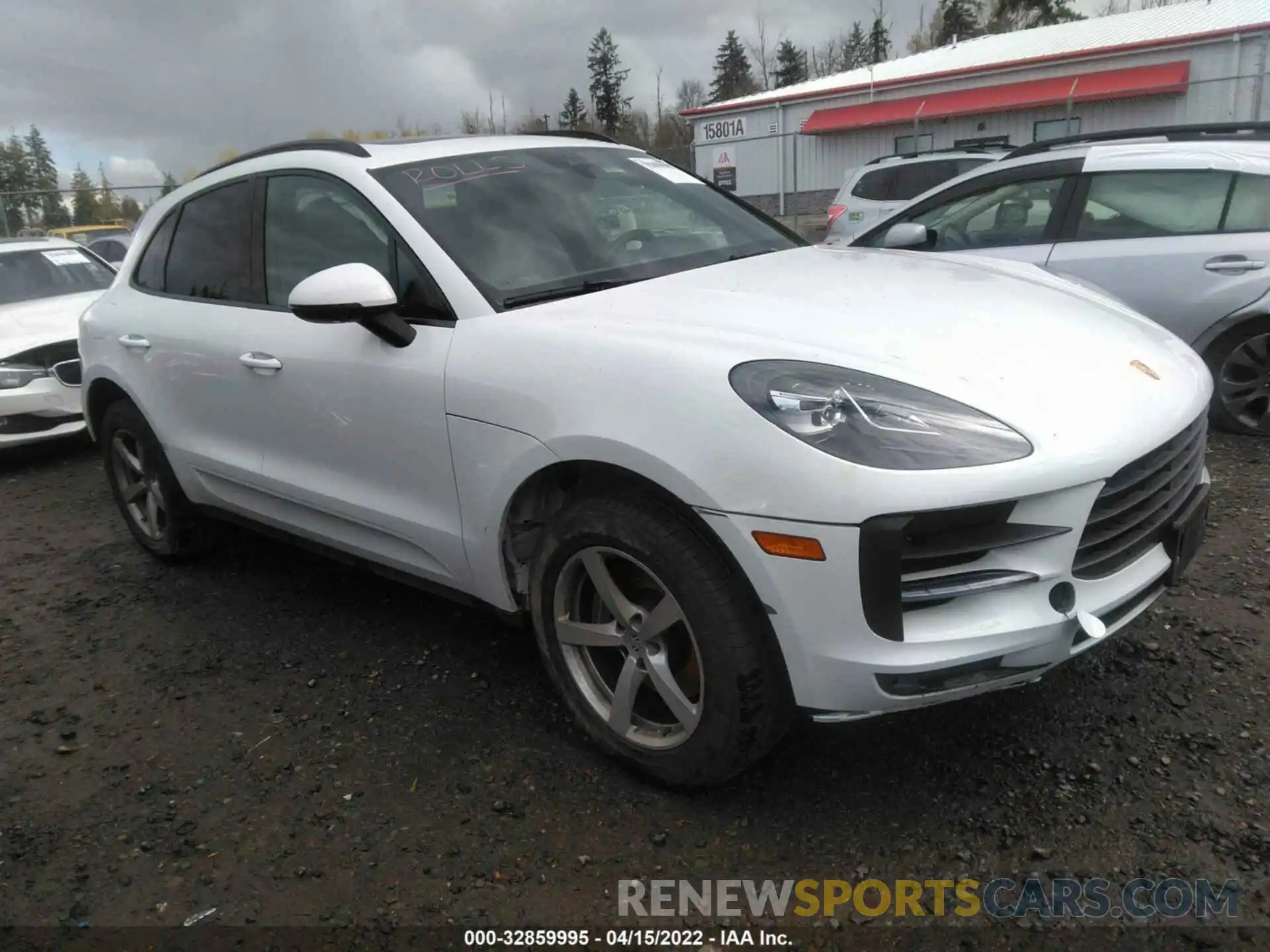 1 Photograph of a damaged car WP1AA2A58LLB03319 PORSCHE MACAN 2020