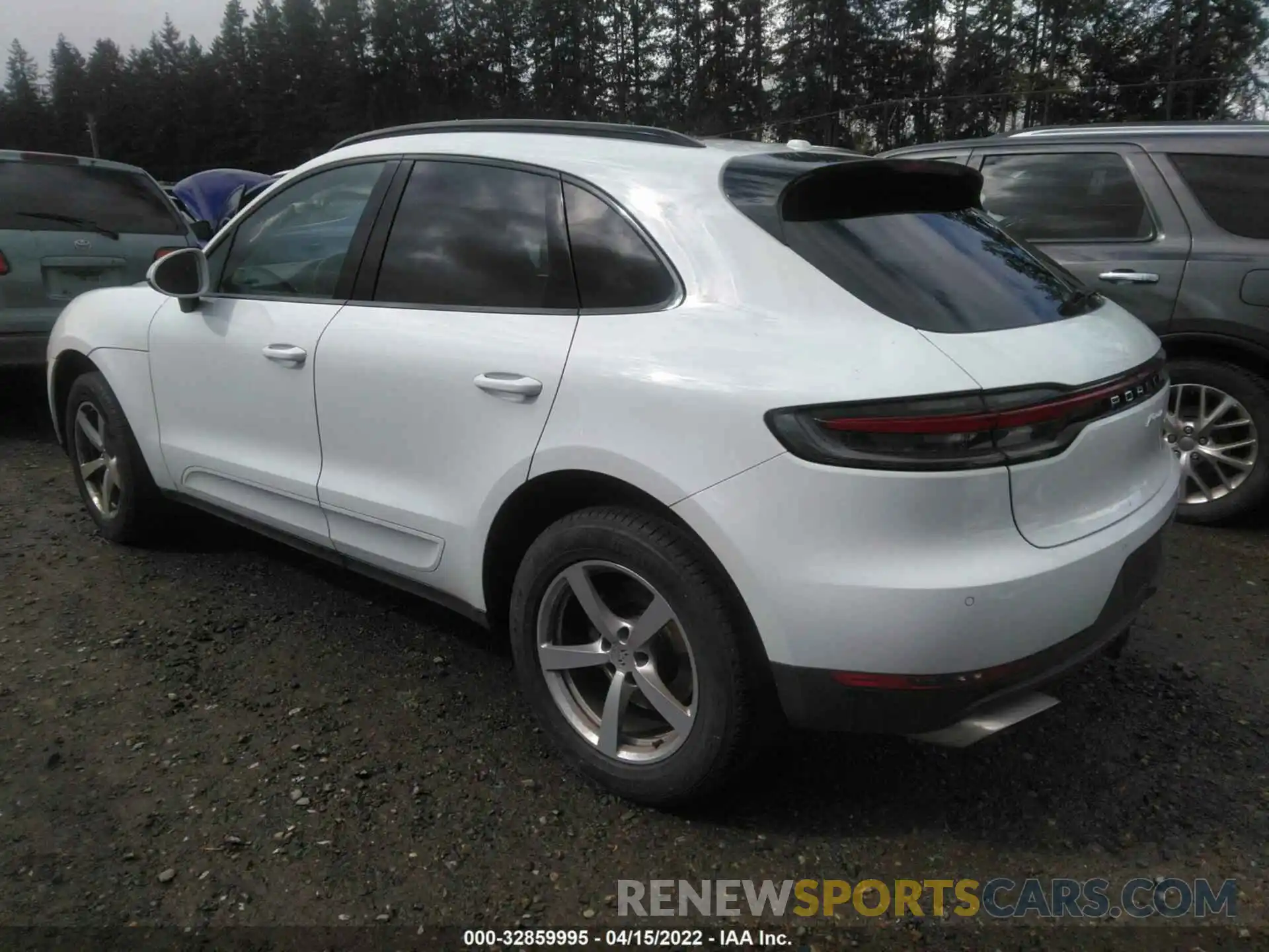 3 Фотография поврежденного автомобиля WP1AA2A58LLB03319 PORSCHE MACAN 2020