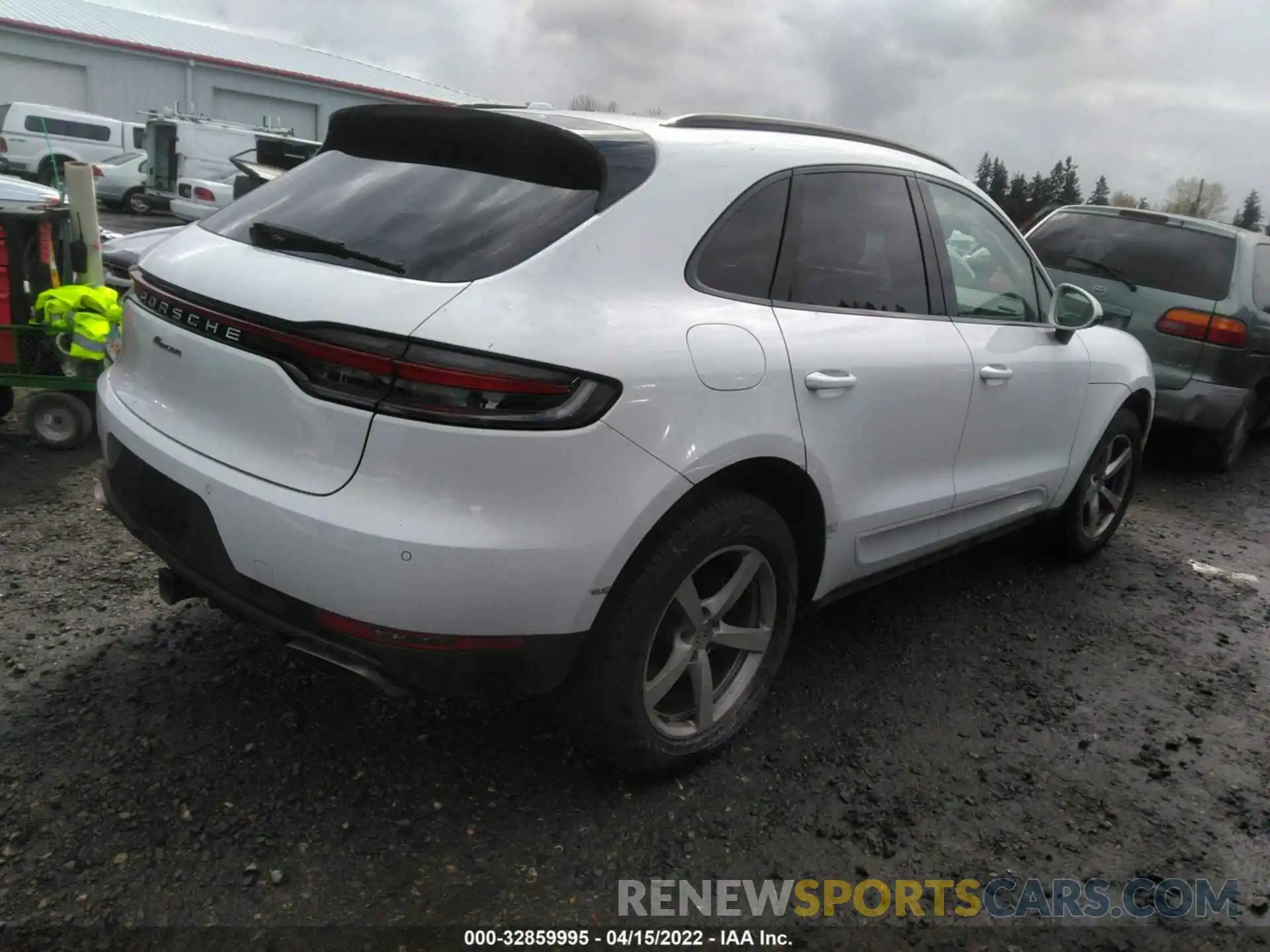 4 Photograph of a damaged car WP1AA2A58LLB03319 PORSCHE MACAN 2020