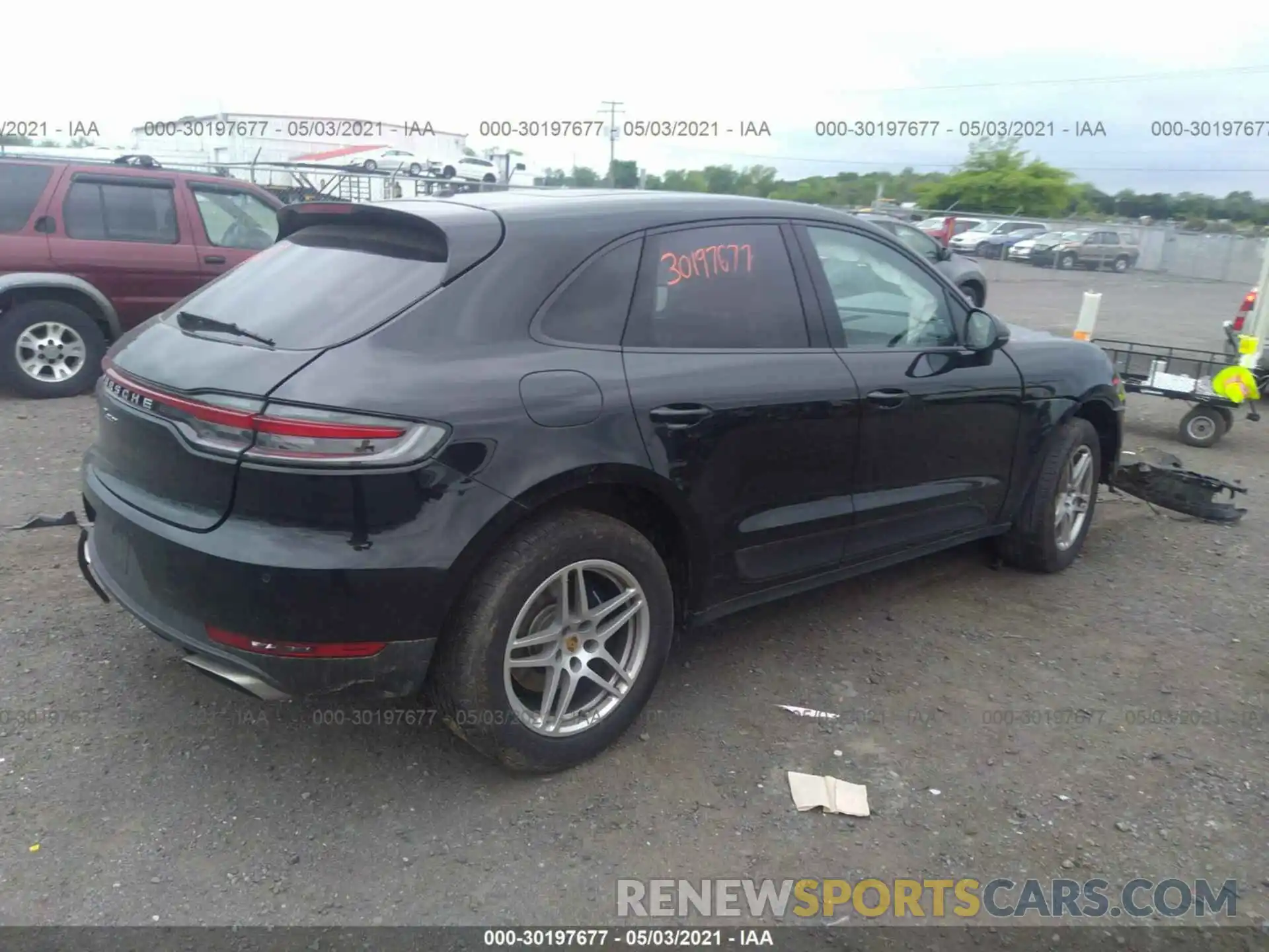 4 Photograph of a damaged car WP1AA2A58LLB06334 PORSCHE MACAN 2020