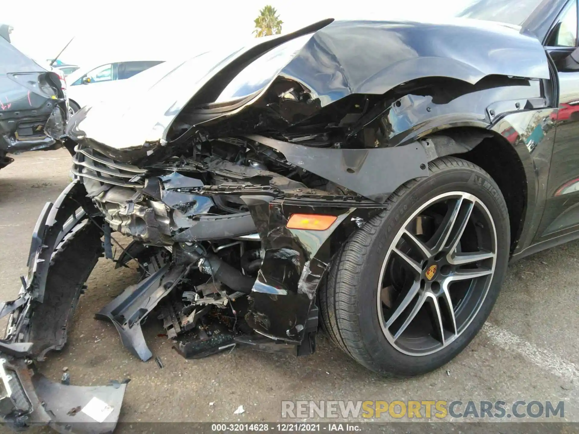 6 Photograph of a damaged car WP1AA2A58LLB11565 PORSCHE MACAN 2020