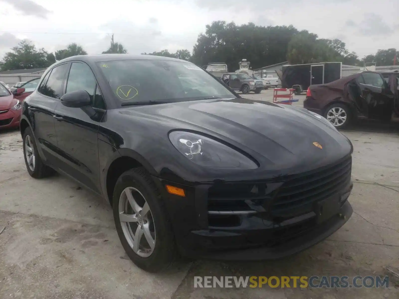 1 Photograph of a damaged car WP1AA2A58LLB11615 PORSCHE MACAN 2020