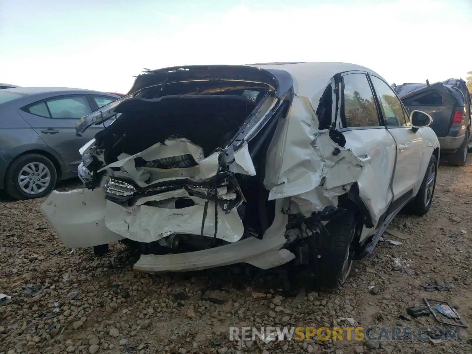 4 Photograph of a damaged car WP1AA2A59LLB01563 PORSCHE MACAN 2020