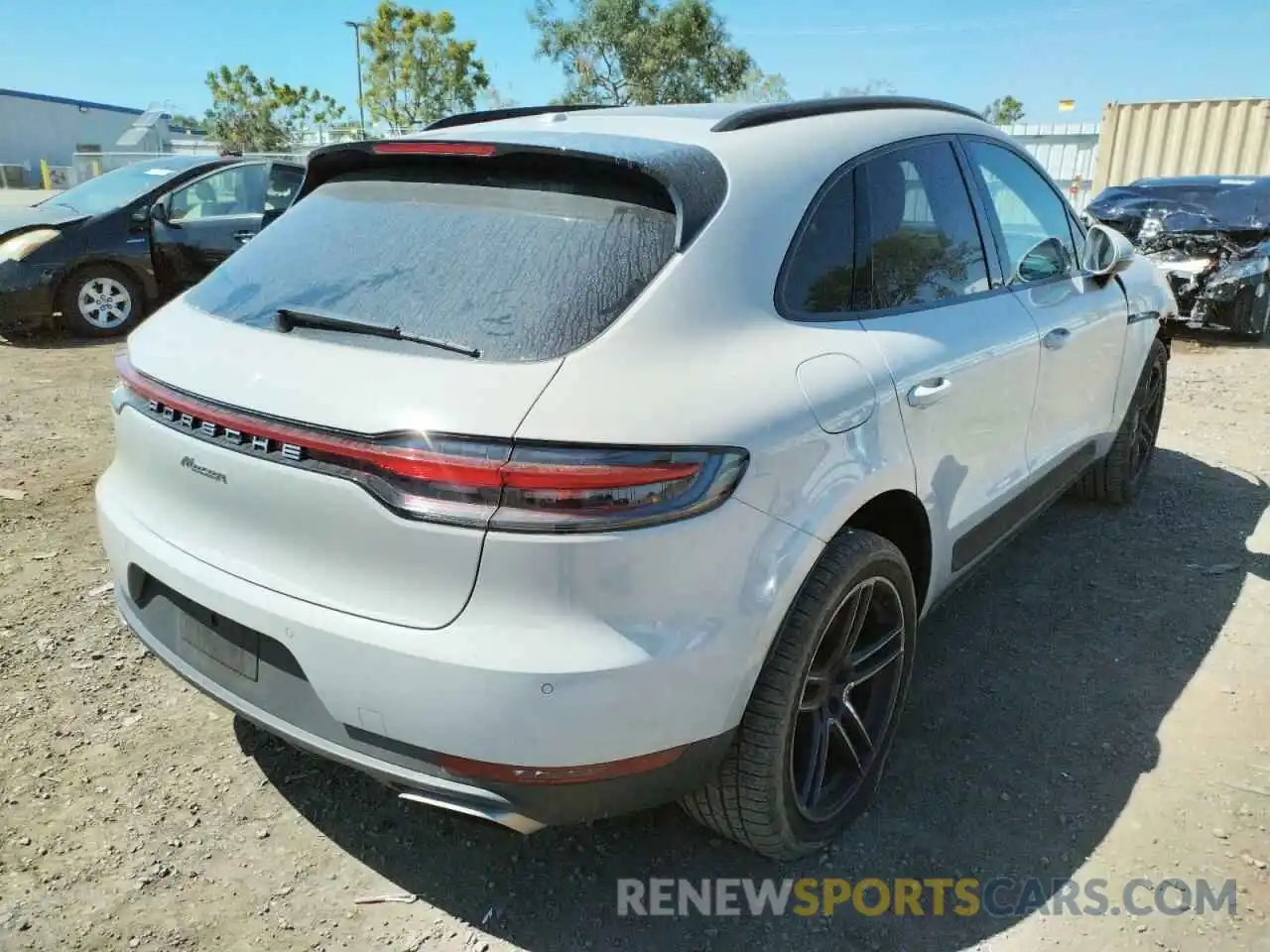 4 Photograph of a damaged car WP1AA2A59LLB12191 PORSCHE MACAN 2020