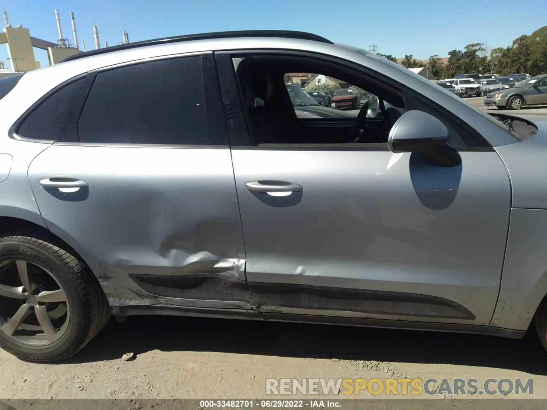 6 Photograph of a damaged car WP1AA2A59LLB13101 PORSCHE MACAN 2020