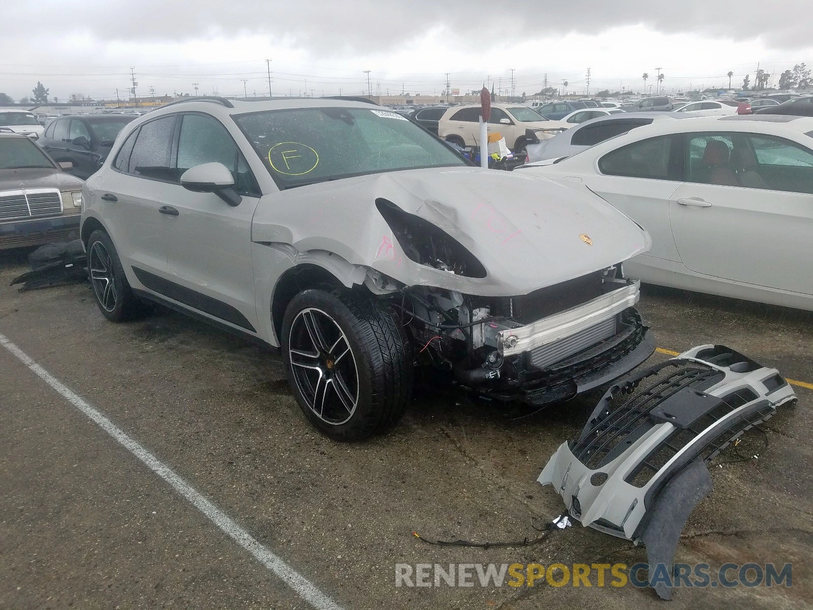 1 Photograph of a damaged car WP1AA2A5XLLB01202 PORSCHE MACAN 2020