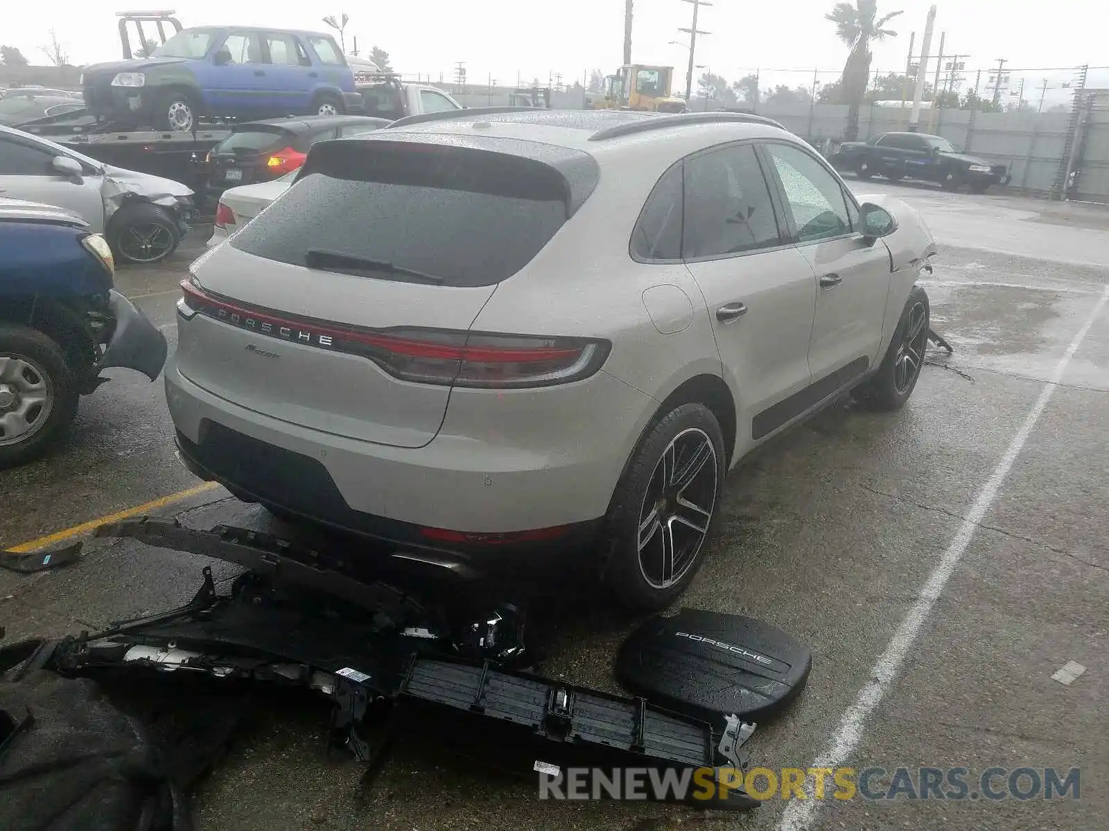 4 Photograph of a damaged car WP1AA2A5XLLB01202 PORSCHE MACAN 2020