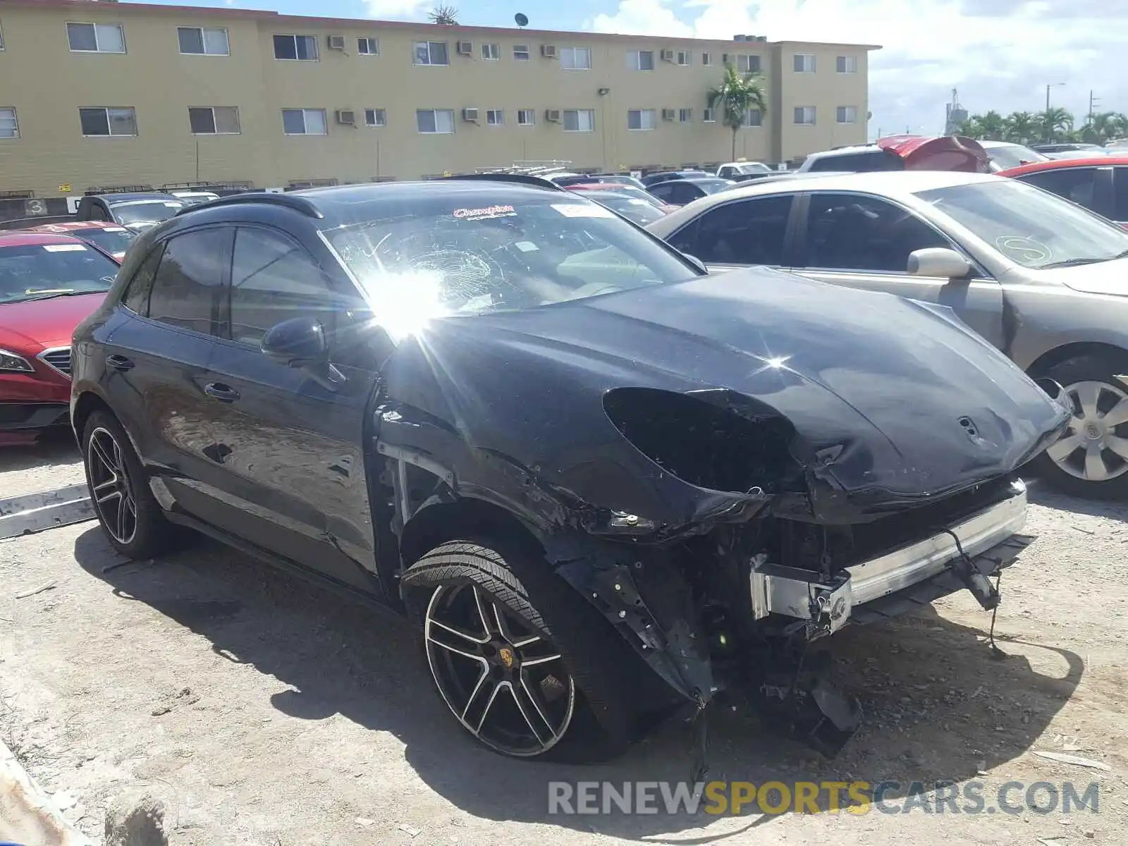 1 Photograph of a damaged car WP1AA2A5XLLB05718 PORSCHE MACAN 2020