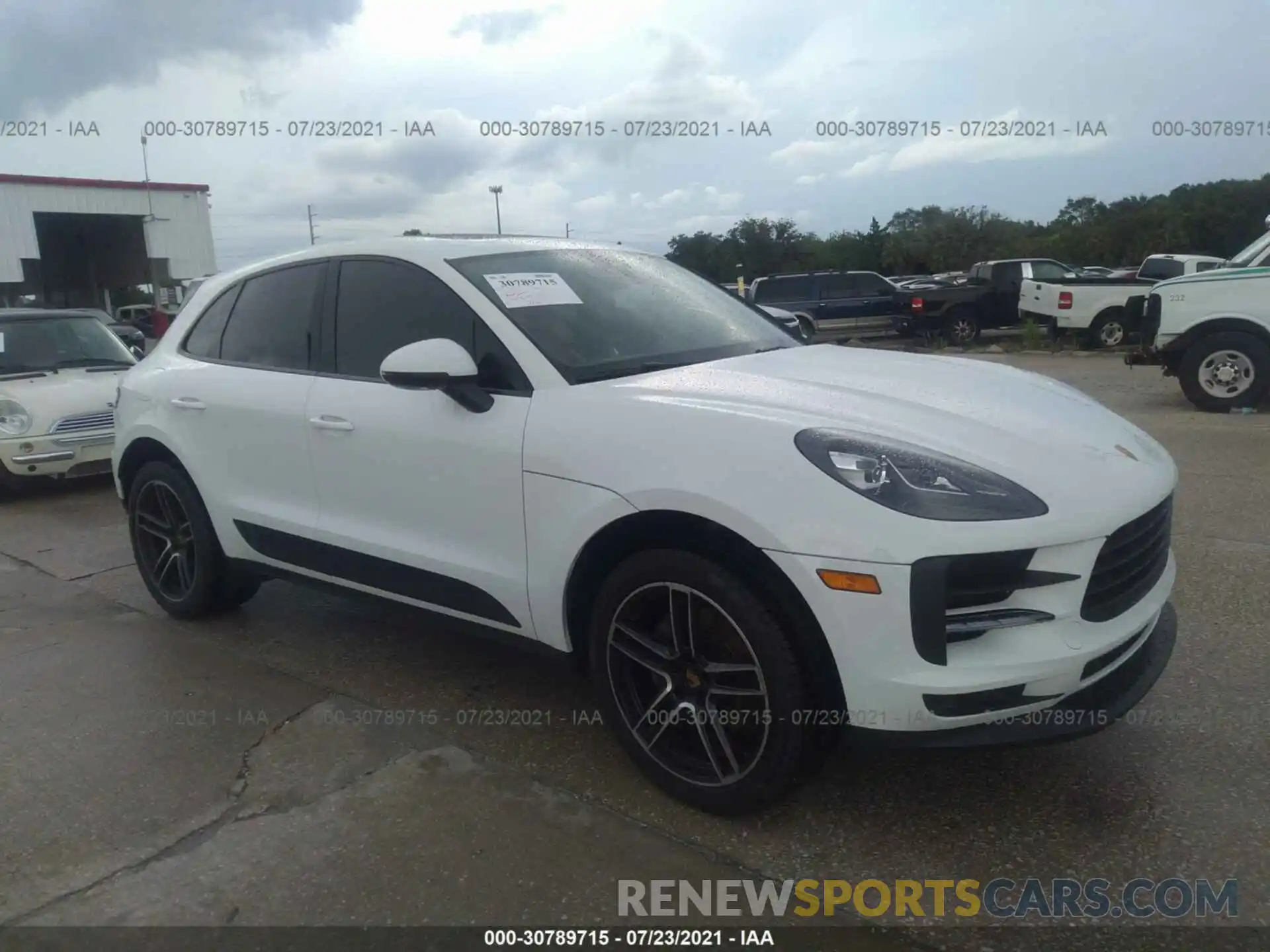 1 Photograph of a damaged car WP1AA2A5XLLB05931 PORSCHE MACAN 2020