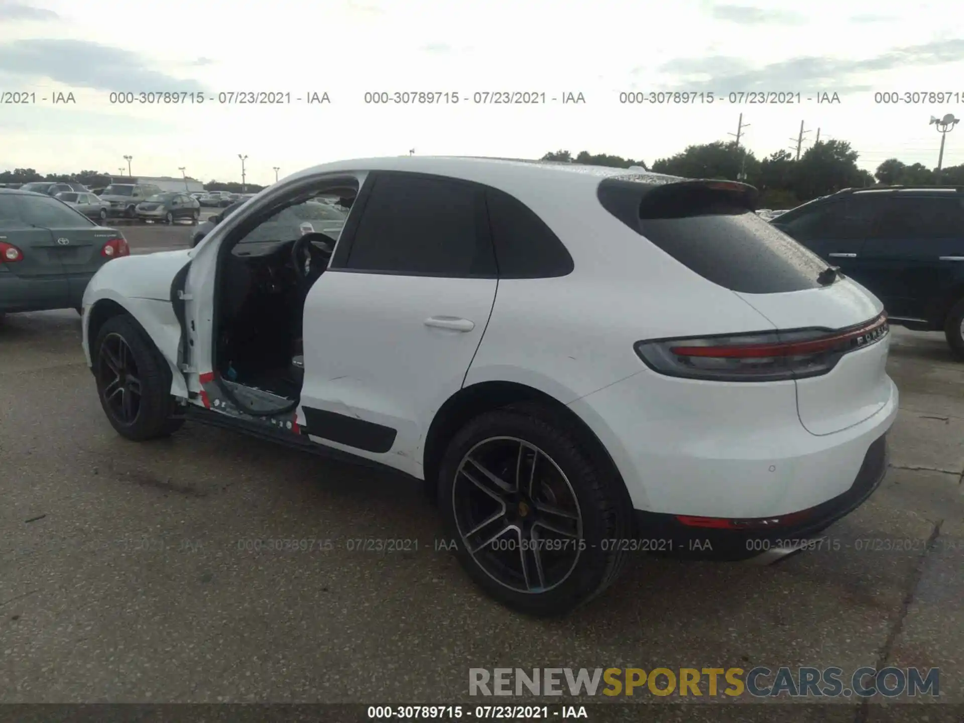 3 Photograph of a damaged car WP1AA2A5XLLB05931 PORSCHE MACAN 2020