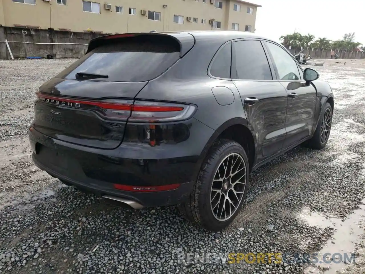 4 Photograph of a damaged car WP1AA2A5XLLB07484 PORSCHE MACAN 2020