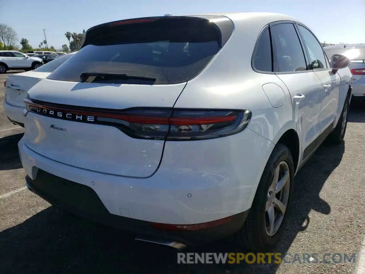 4 Photograph of a damaged car WP1AA2A5XLLB09266 PORSCHE MACAN 2020