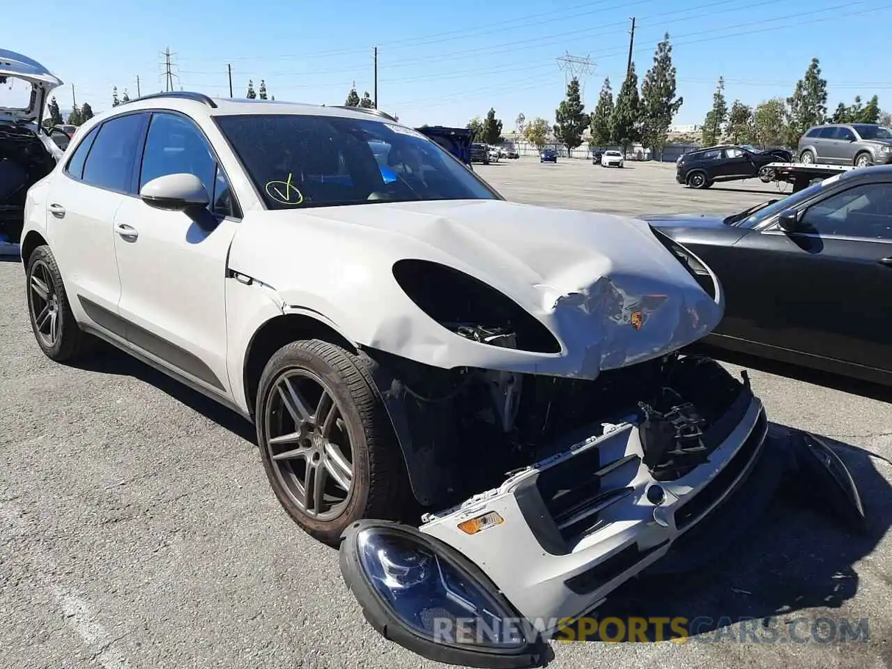 1 Photograph of a damaged car WP1AA2A5XLLB11325 PORSCHE MACAN 2020