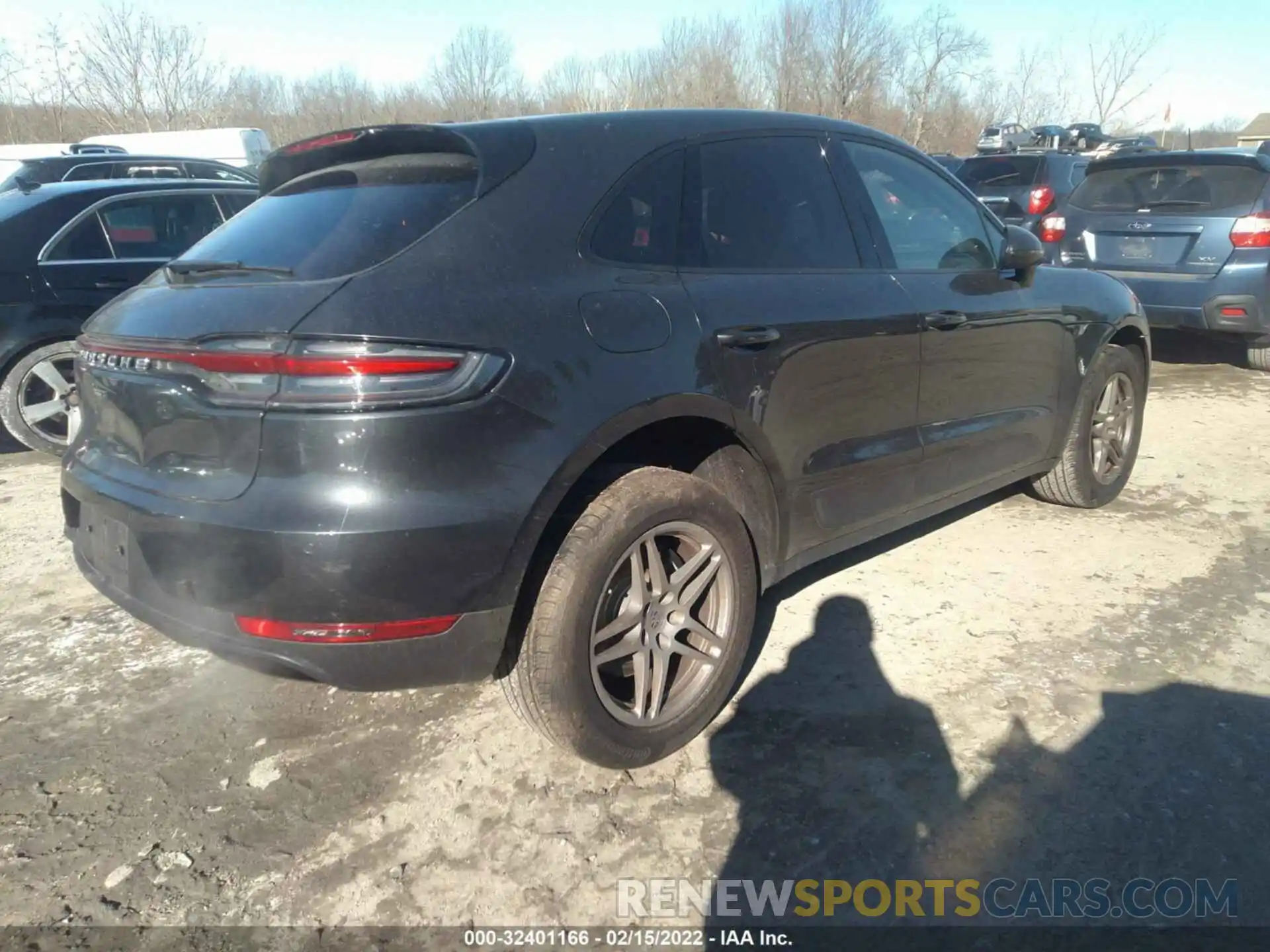 4 Photograph of a damaged car WP1AA2A5XLLB13737 PORSCHE MACAN 2020