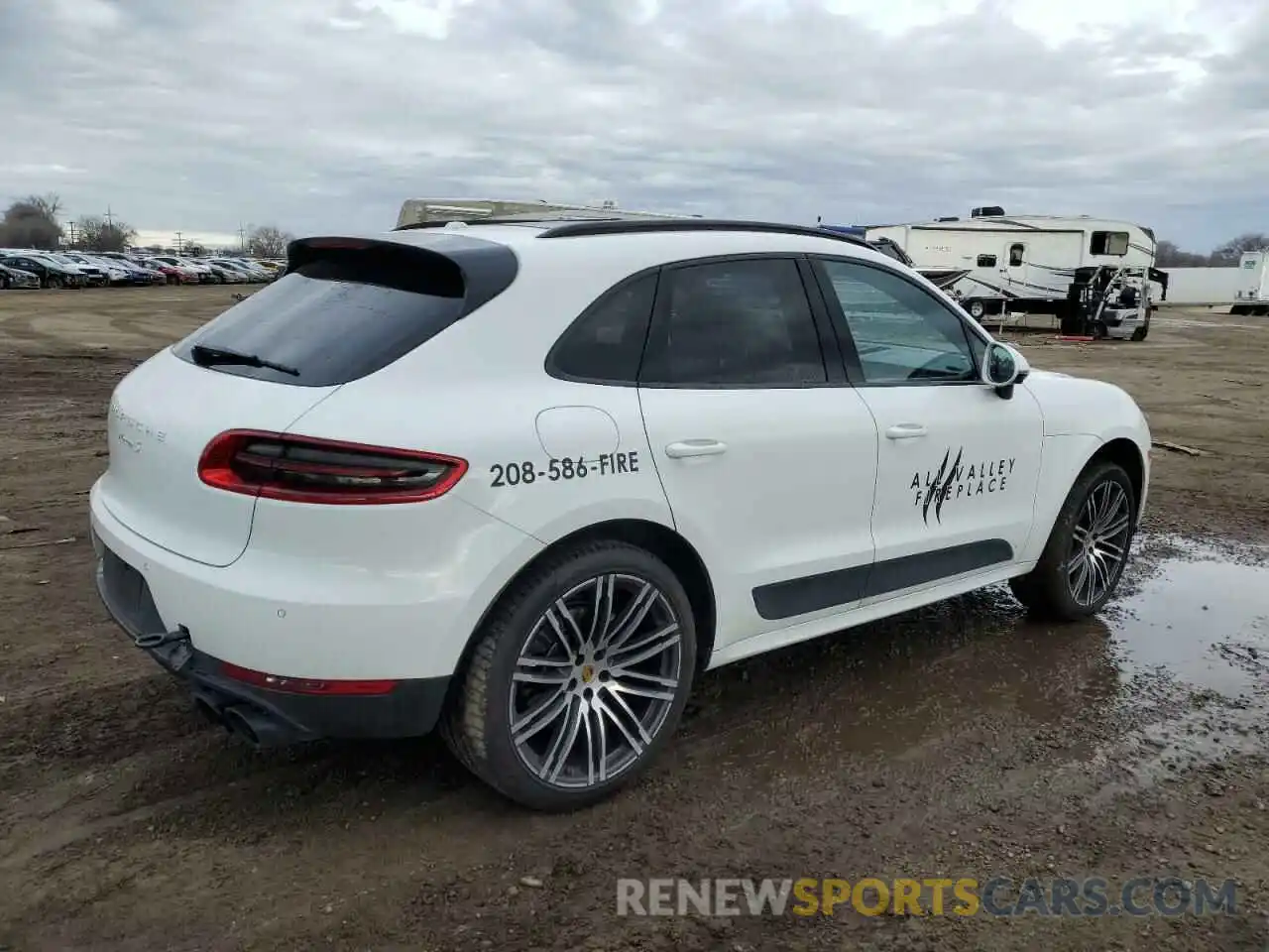 3 Photograph of a damaged car WP1AB2A51HLB15431 PORSCHE MACAN 2020