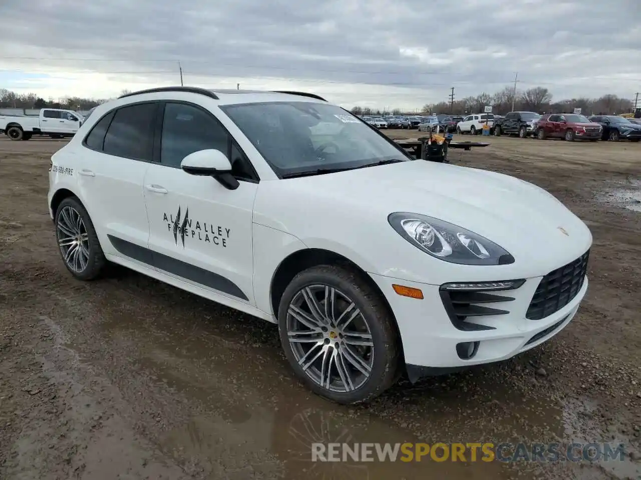 4 Photograph of a damaged car WP1AB2A51HLB15431 PORSCHE MACAN 2020