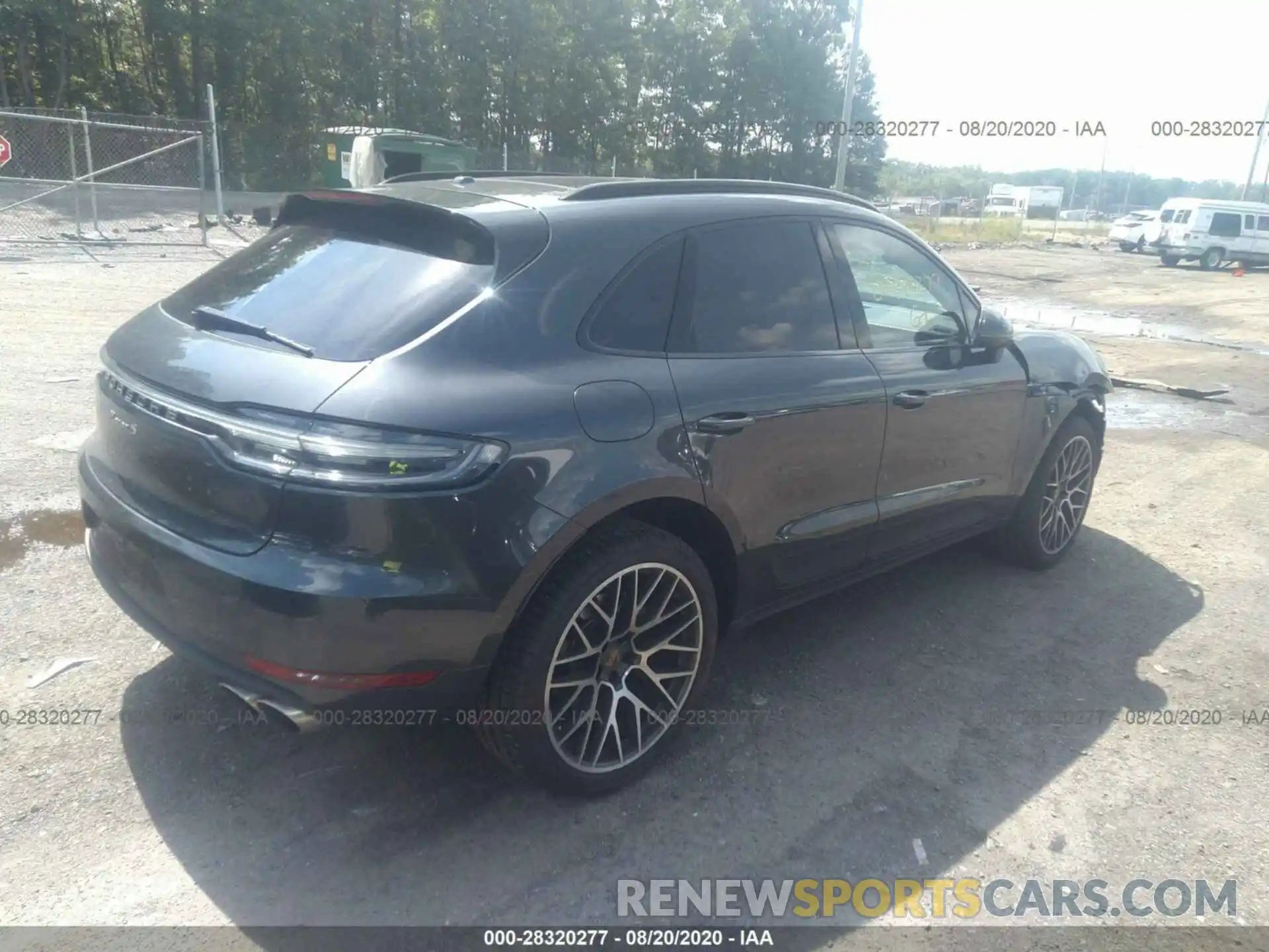 4 Photograph of a damaged car WP1AB2A51LLB31475 PORSCHE MACAN 2020