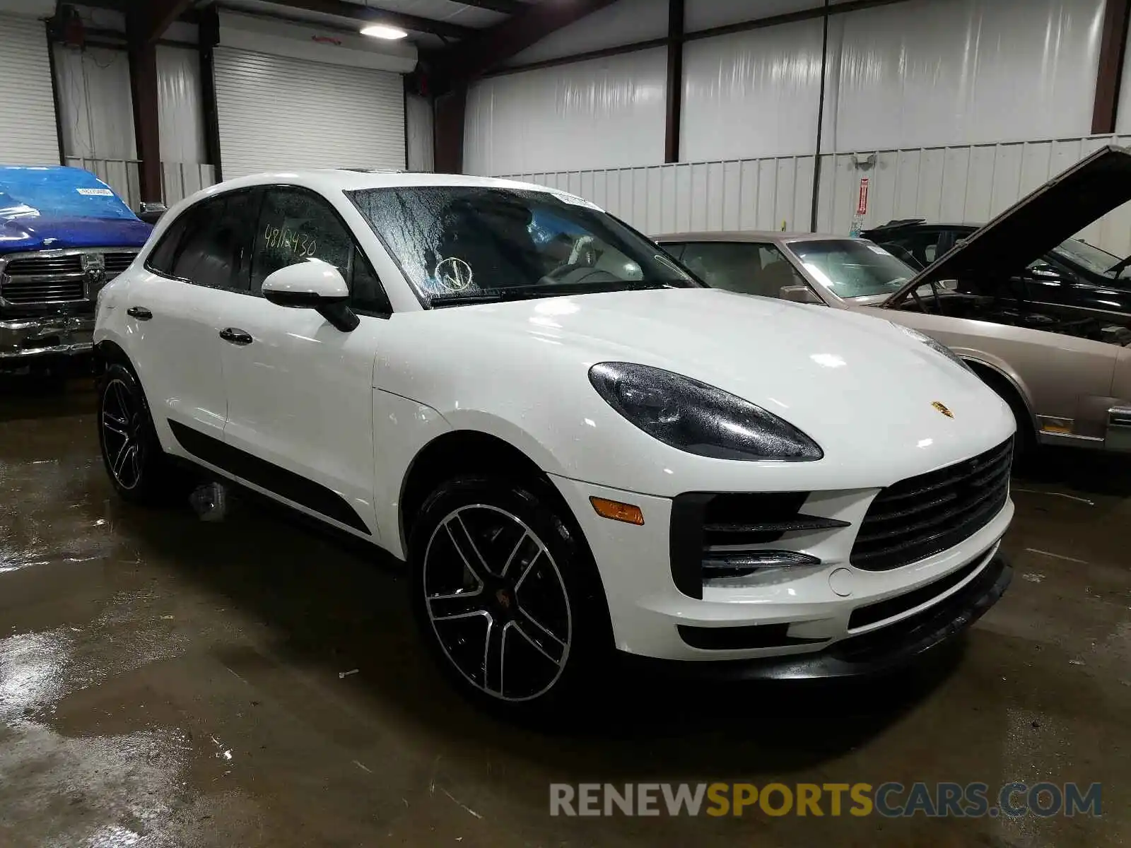 1 Photograph of a damaged car WP1AB2A51LLB34358 PORSCHE MACAN 2020