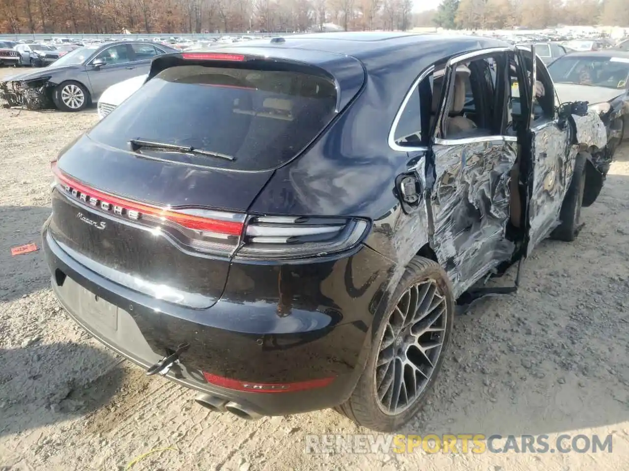 4 Photograph of a damaged car WP1AB2A53LLB33924 PORSCHE MACAN 2020