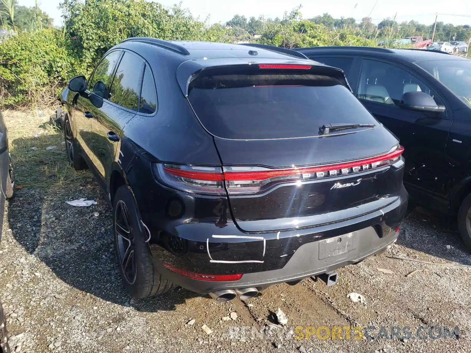 3 Photograph of a damaged car WP1AB2A57LLB37409 PORSCHE MACAN 2020